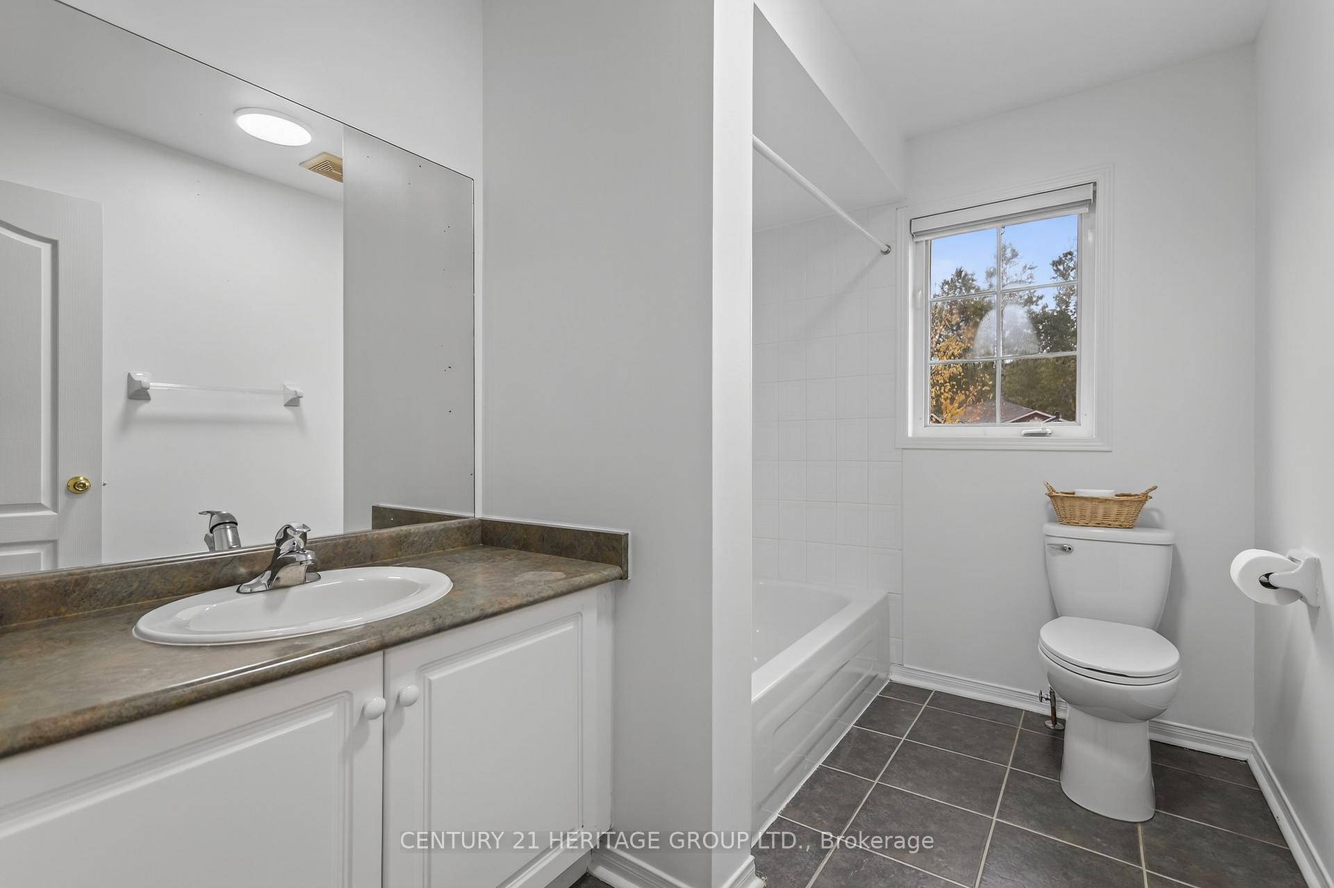 Photo 29 of 67 Ruffet Drive, Barrie, Edgehill Drive — HOMEH