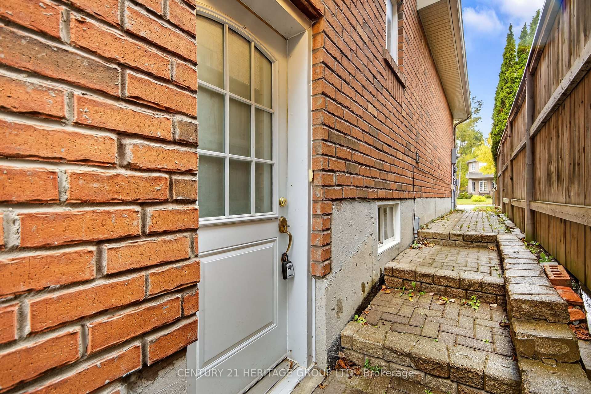 Photo 33 of 67 Ruffet Drive, Barrie, Edgehill Drive — HOMEH