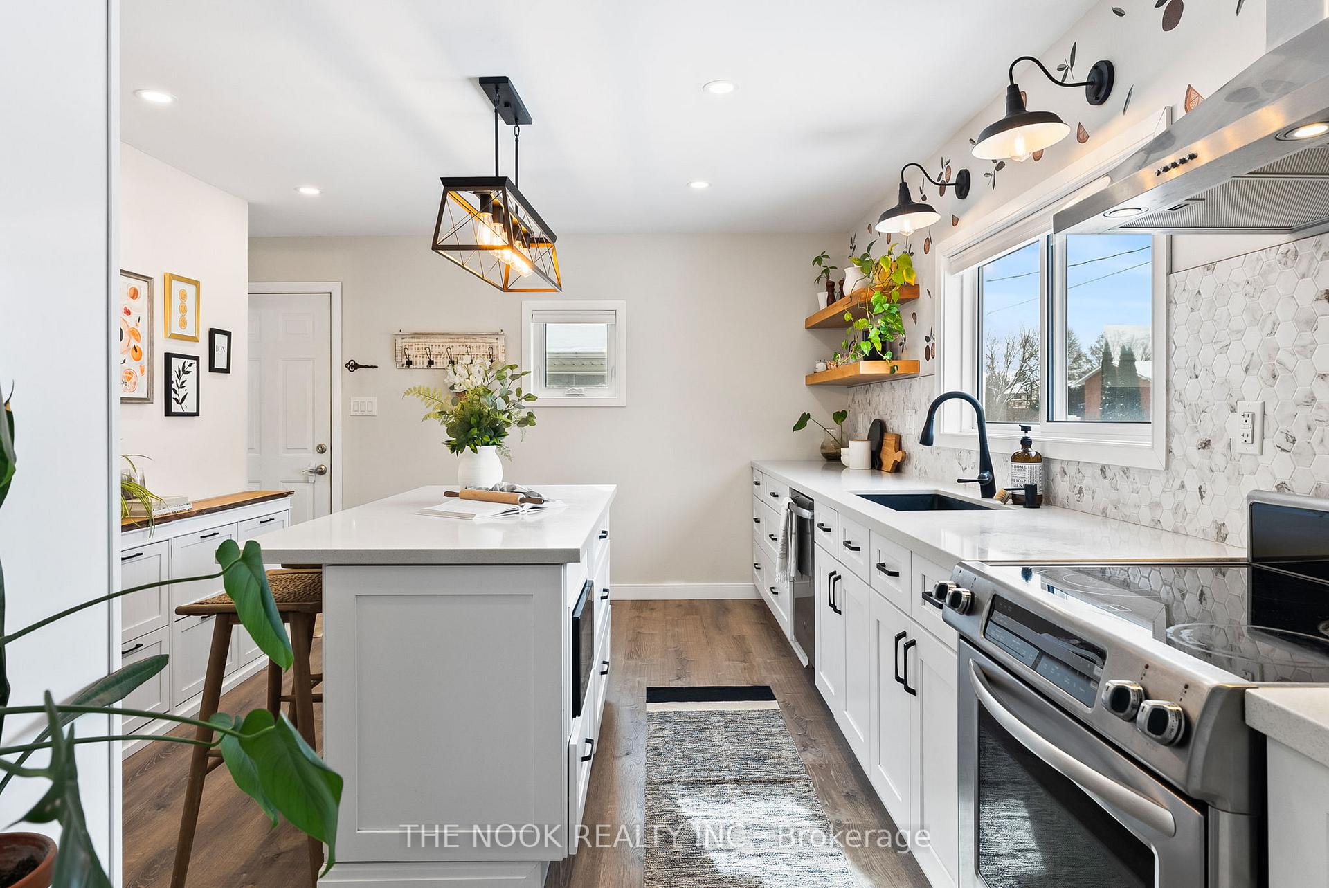 Photo 7 of 29 Townline Road S, Clarington, Courtice — HOMEH