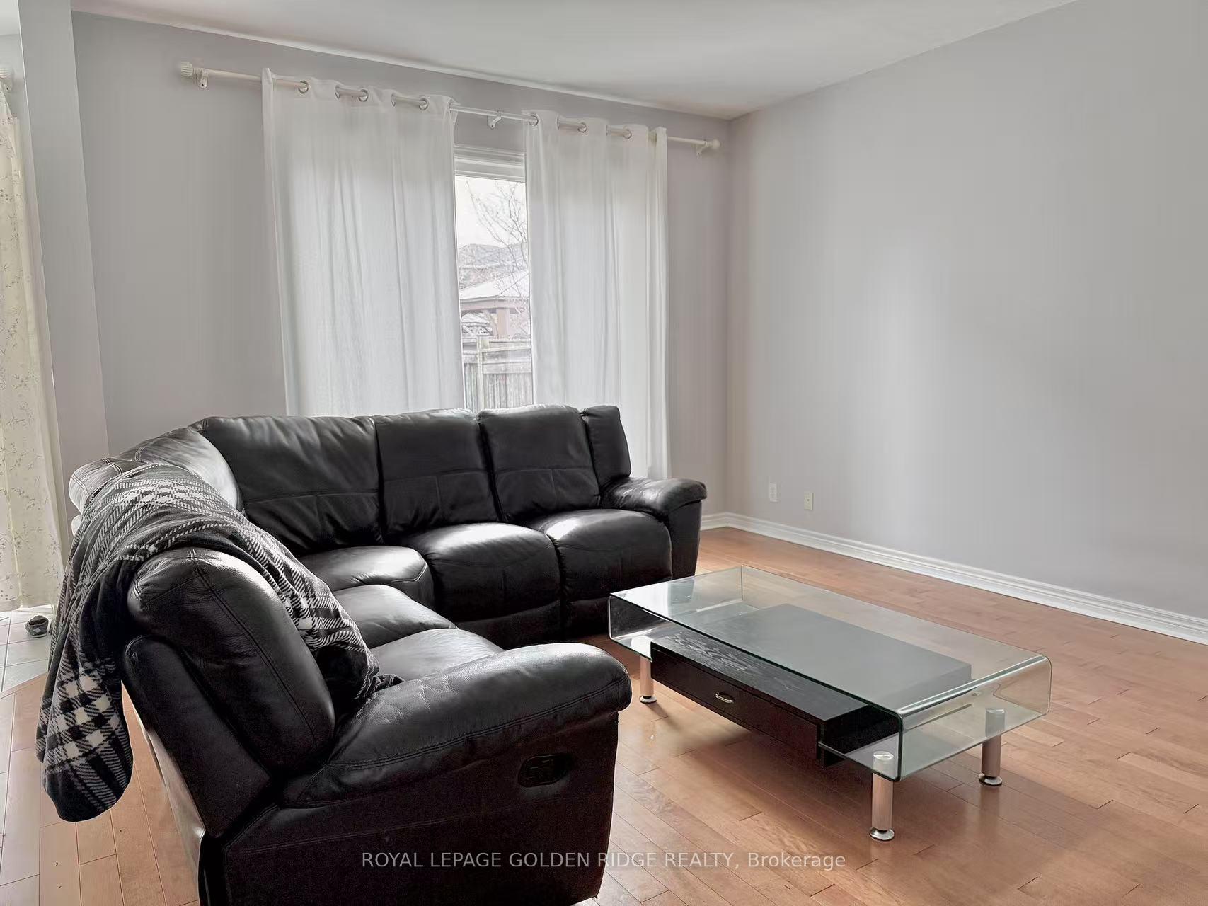 Photo 2 of 196 Ivy Jay Crescent, Aurora, Bayview Northeast — HOMEH