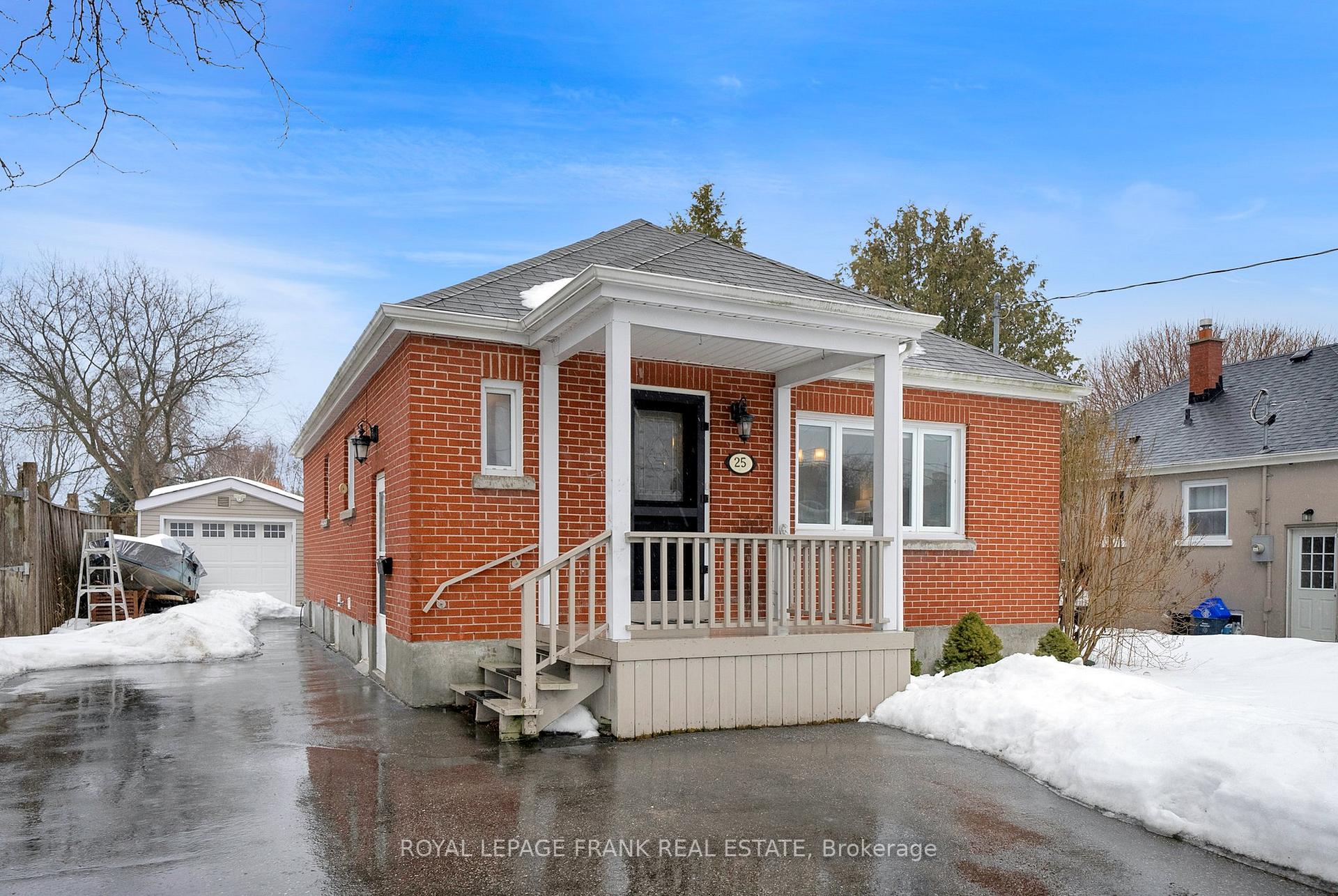 Photo 1 of 25 Jane Street, Clarington, Bowmanville — HOMEH