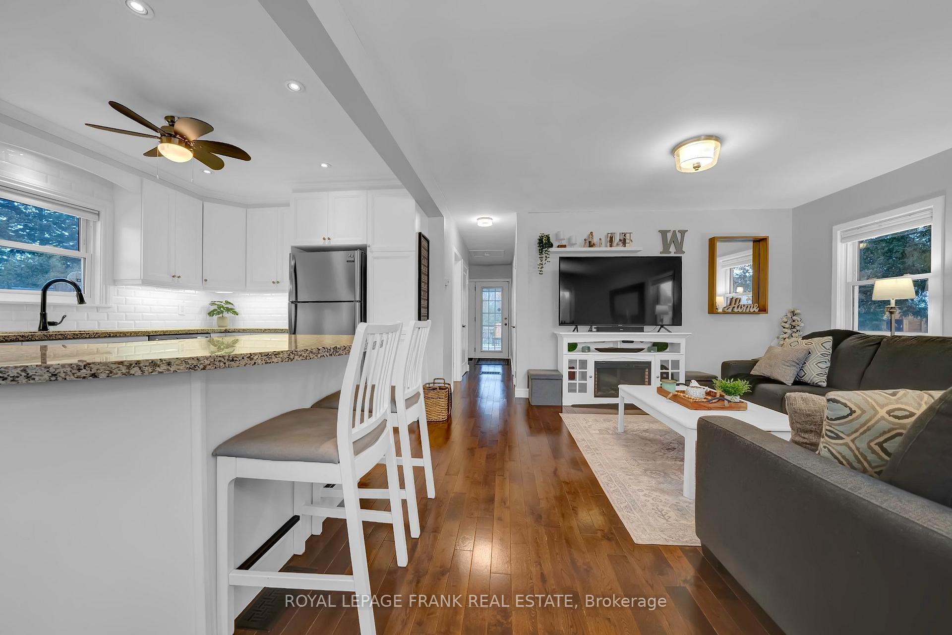 Photo 7 of 25 Jane Street, Clarington, Bowmanville — HOMEH
