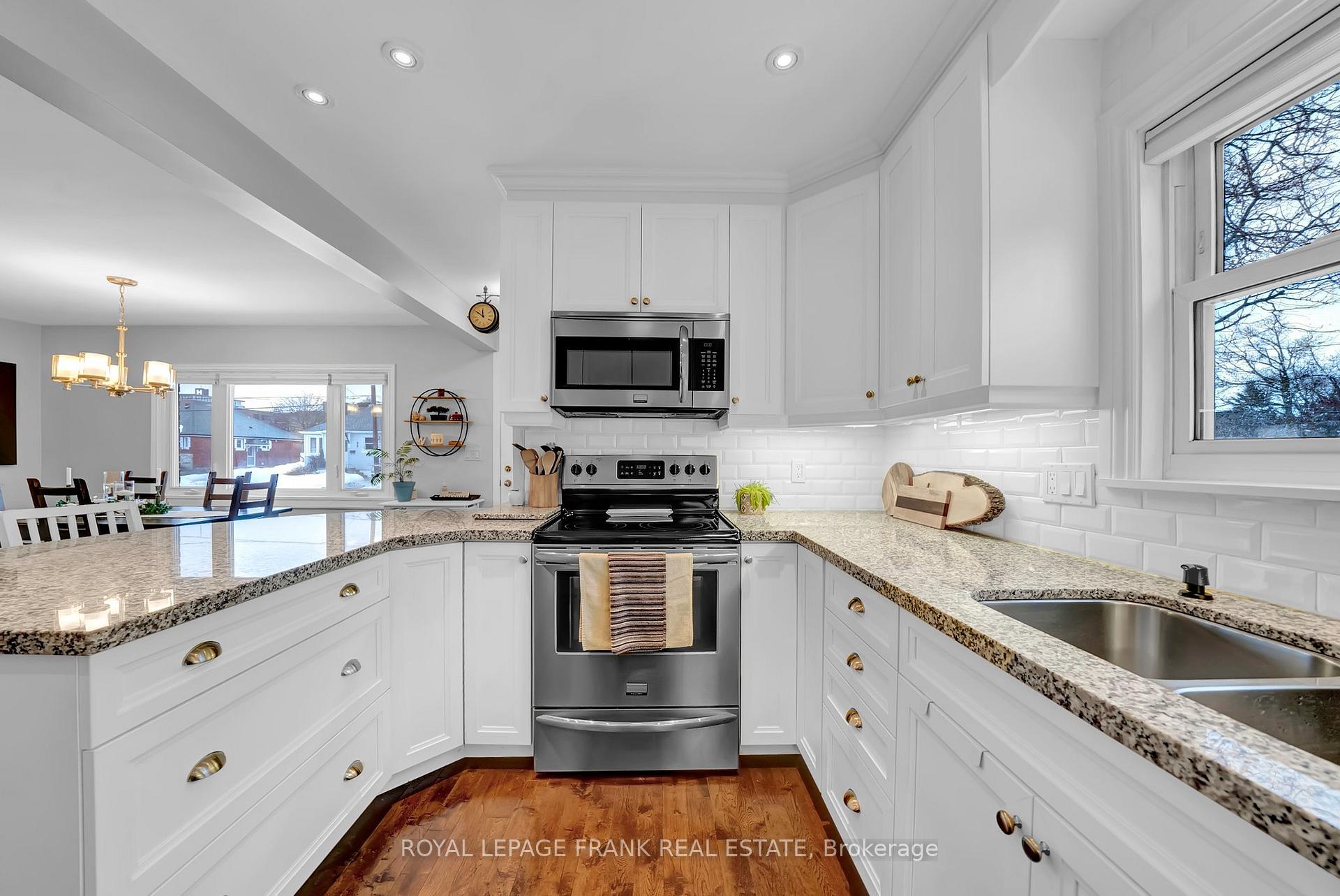 Photo 10 of 25 Jane Street, Clarington, Bowmanville — HOMEH