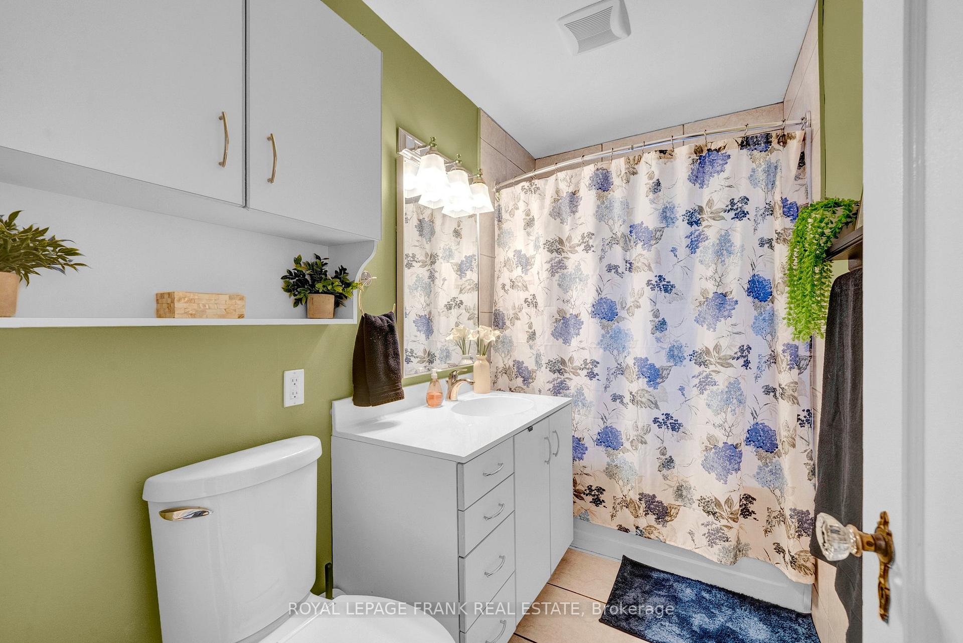 Photo 16 of 25 Jane Street, Clarington, Bowmanville — HOMEH