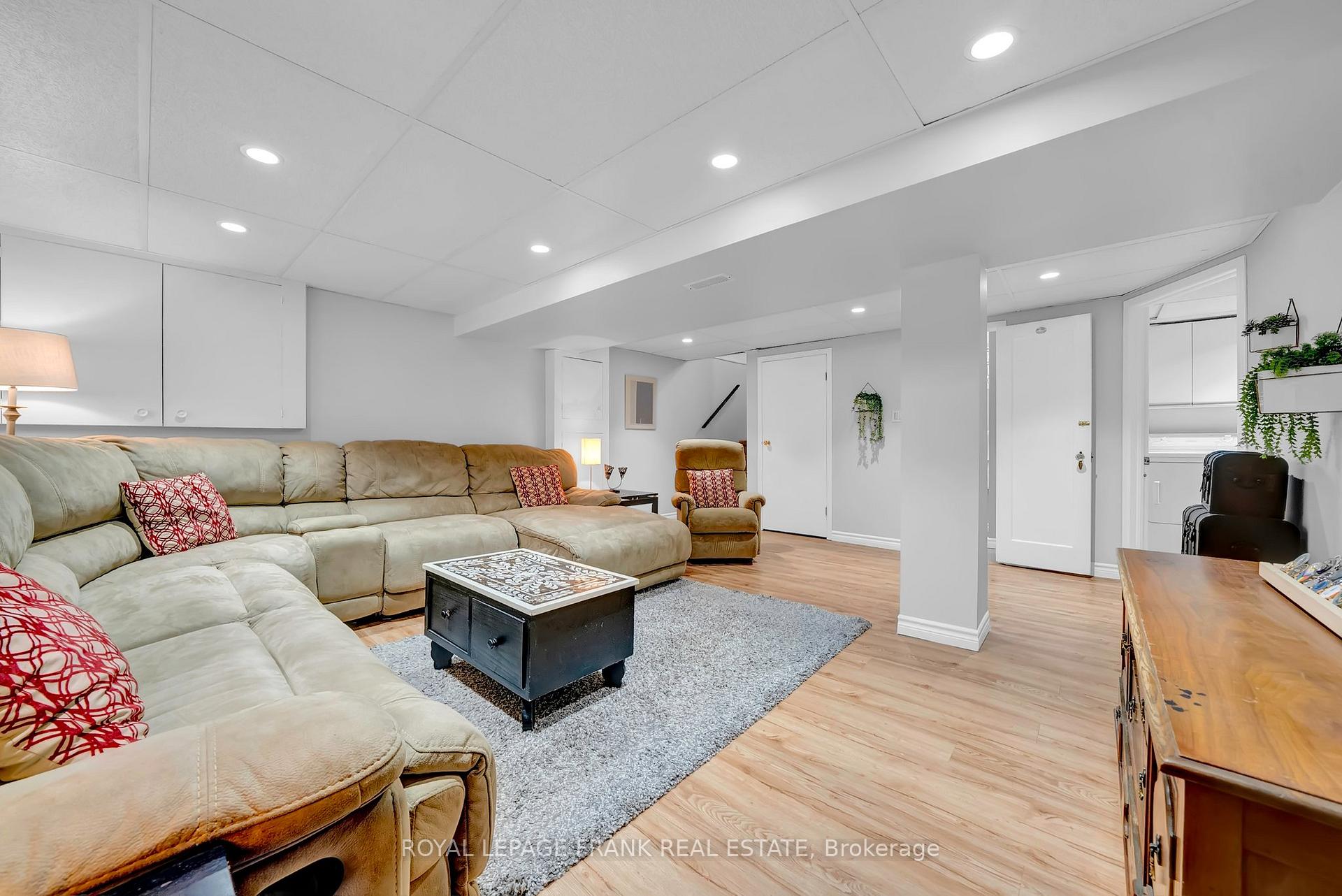 Photo 25 of 25 Jane Street, Clarington, Bowmanville — HOMEH