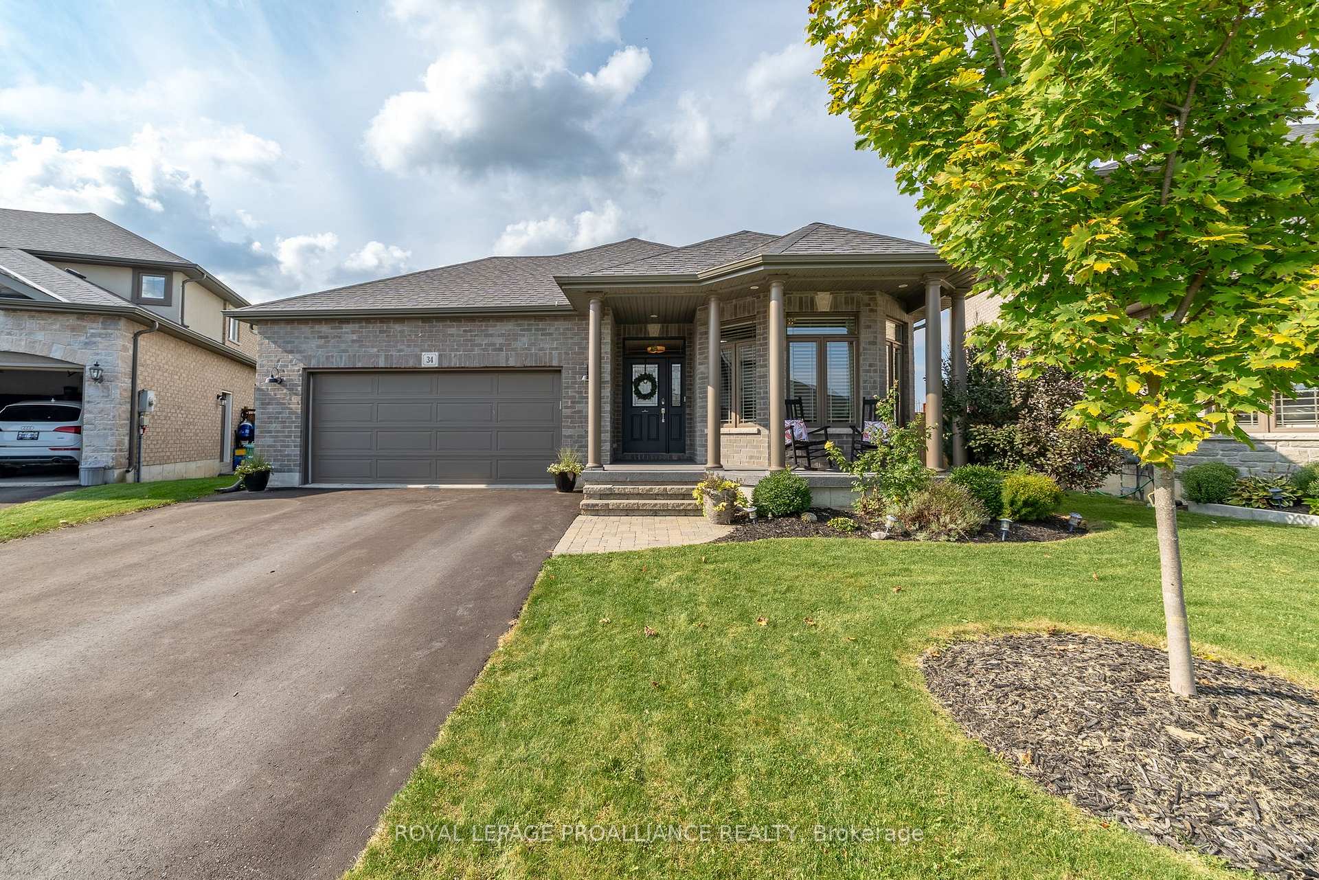 Photo 3 of 34 Scenic Drive, Belleville, Thurlow Ward — HOMEH