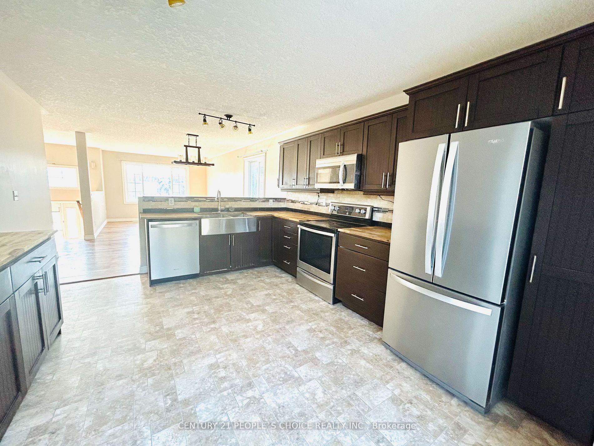 Photo 4 of 85 Stanley Street, Belleville, Belleville Ward — HOMEH