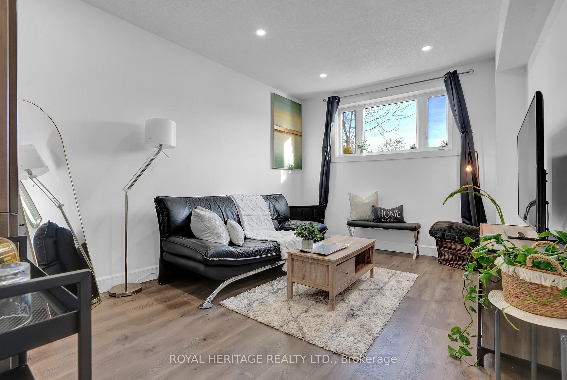 Photo 31 of 65 Broadlands Crescent, Clarington, Courtice — HOMEH