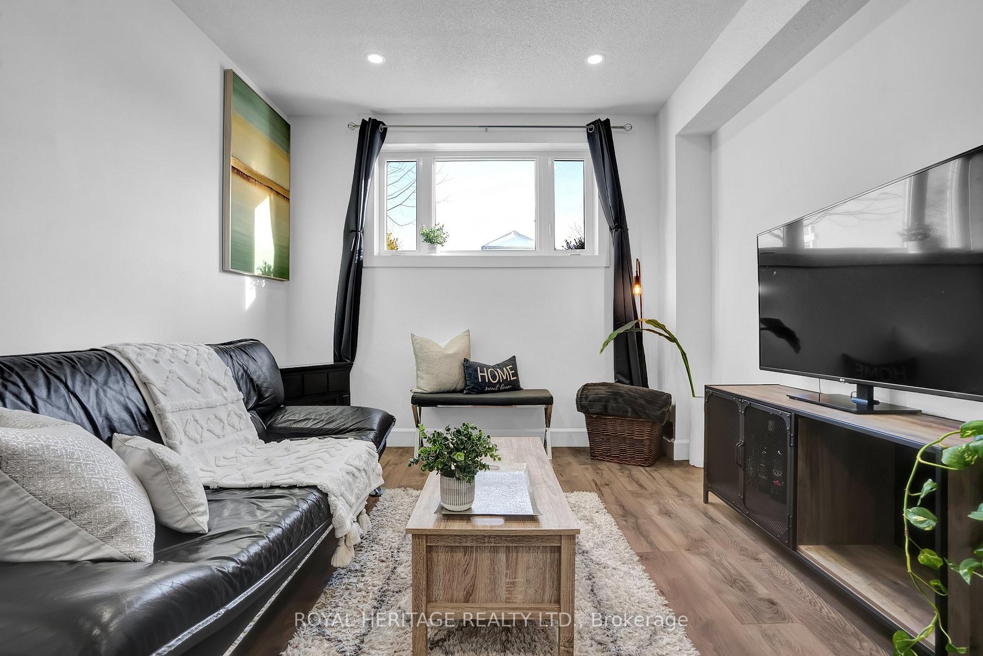 Photo 32 of 65 Broadlands Crescent, Clarington, Courtice — HOMEH