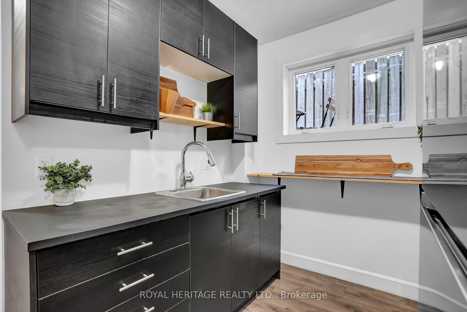Photo 35 of 65 Broadlands Crescent, Clarington, Courtice — HOMEH