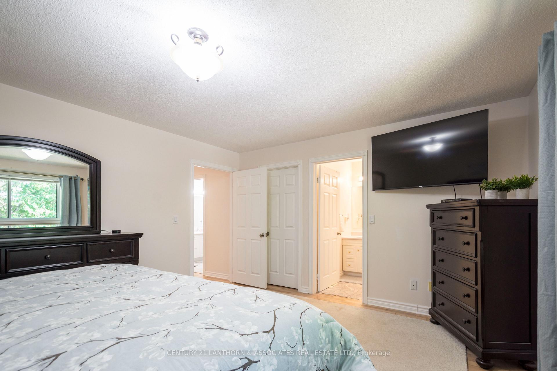 Photo 16 of 29 Grosvenor Drive, Belleville, Belleville Ward — HOMEH