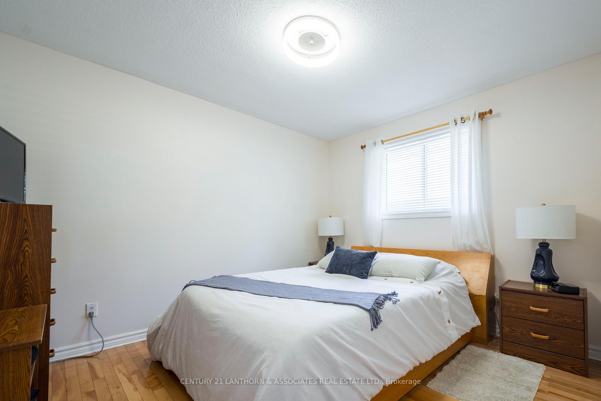 Photo 19 of 29 Grosvenor Drive, Belleville, Belleville Ward — HOMEH