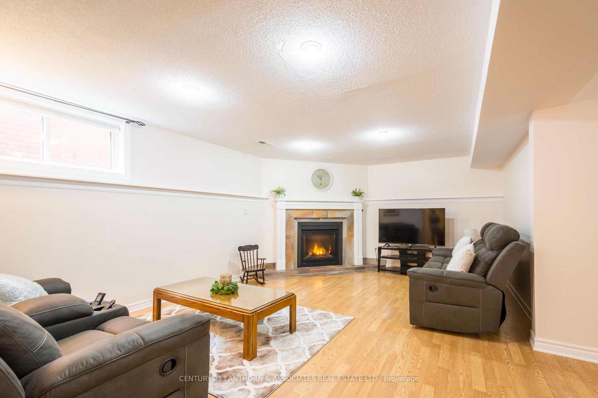 Photo 22 of 29 Grosvenor Drive, Belleville, Belleville Ward — HOMEH