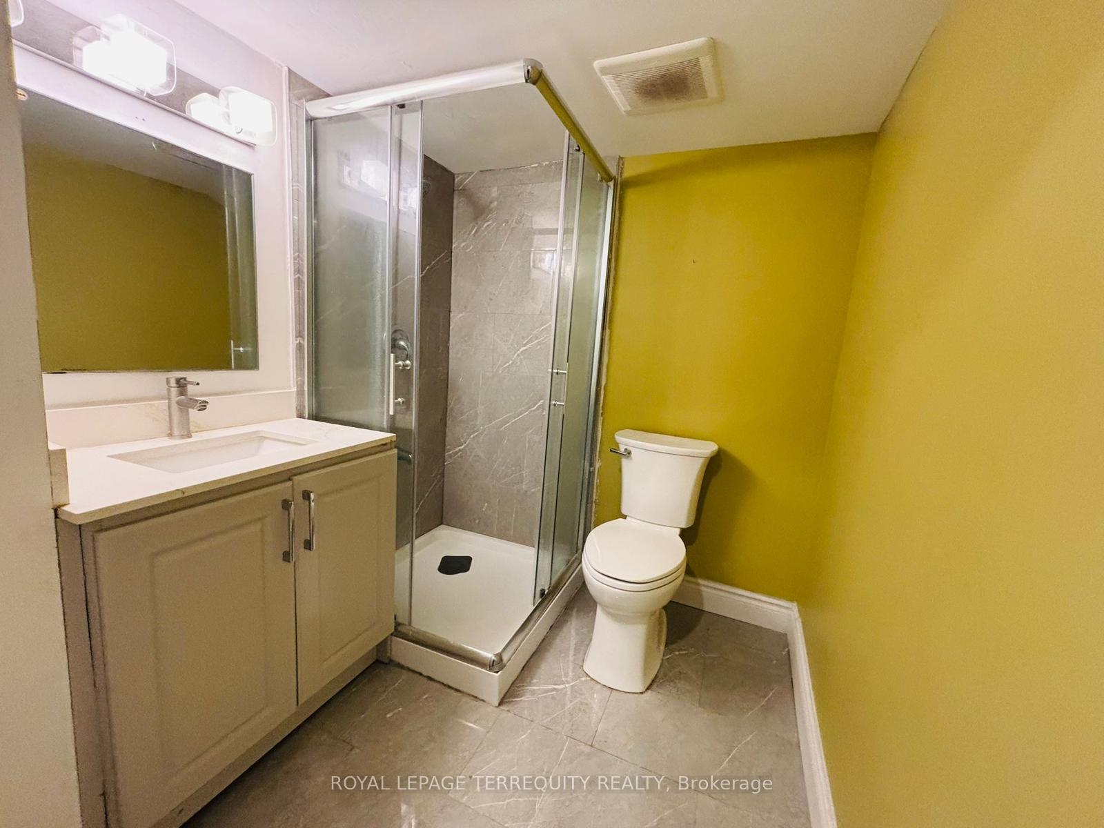 Photo 12 of 1442 Pineview Court, Cambridge — HOMEH