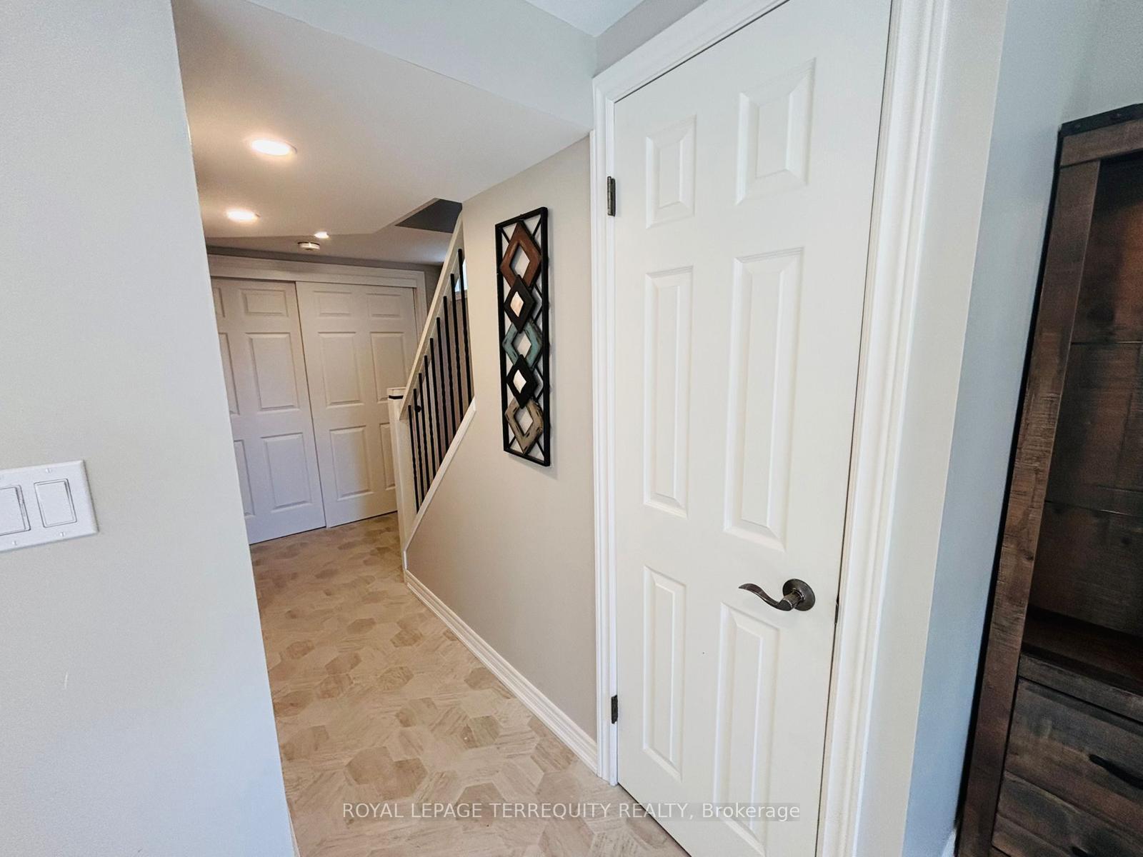 Photo 16 of 1442 Pineview Court, Cambridge — HOMEH
