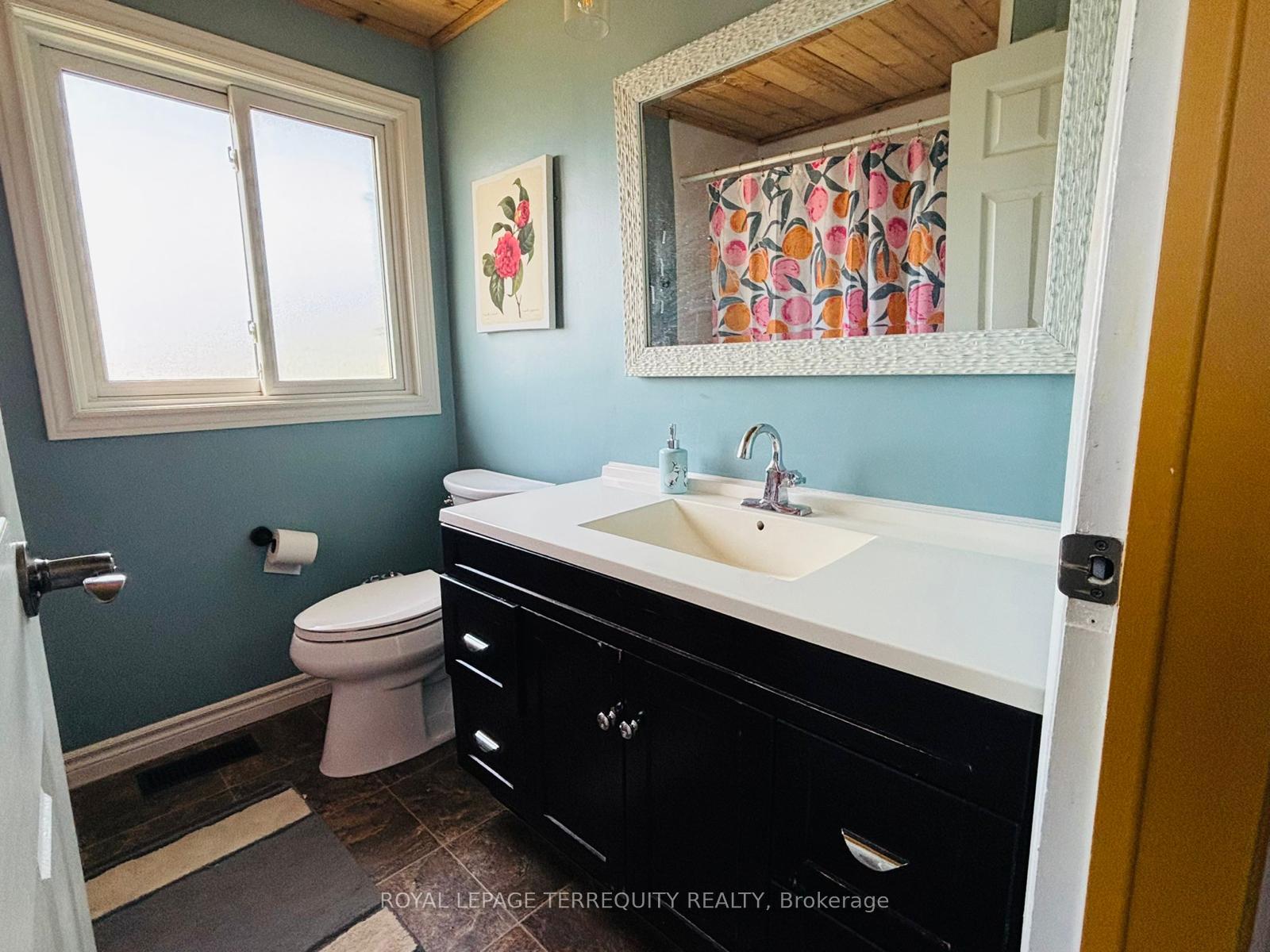 Photo 22 of 1442 Pineview Court, Cambridge — HOMEH