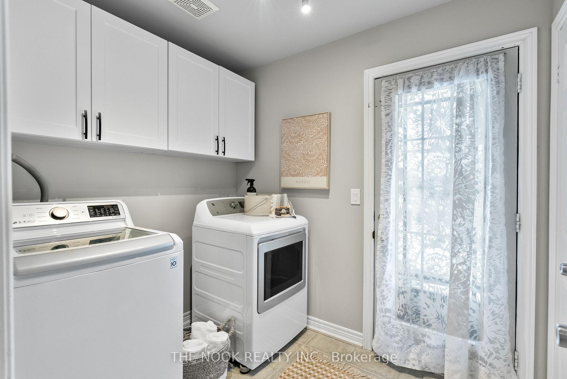 Photo 33 of 39 Doug Walton Lane, Clarington, Newcastle — HOMEH