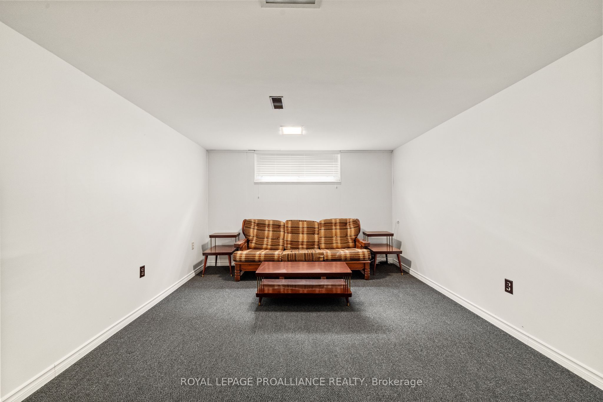 Photo 66 of 26 Harris Crescent, Belleville, Belleville Ward — HOMEH