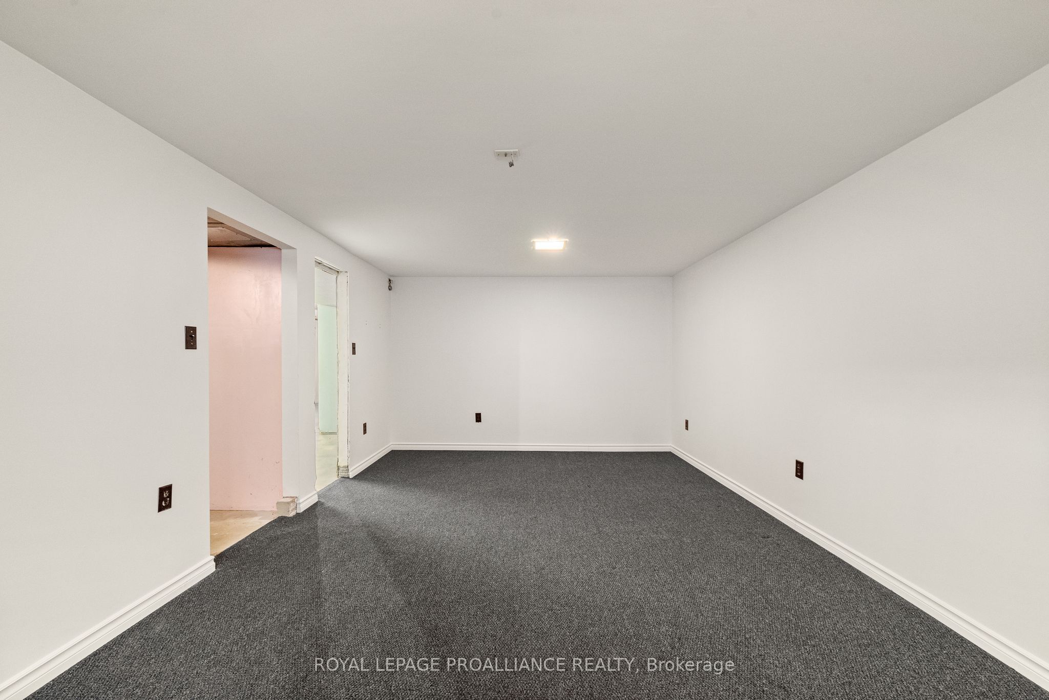 Photo 67 of 26 Harris Crescent, Belleville, Belleville Ward — HOMEH