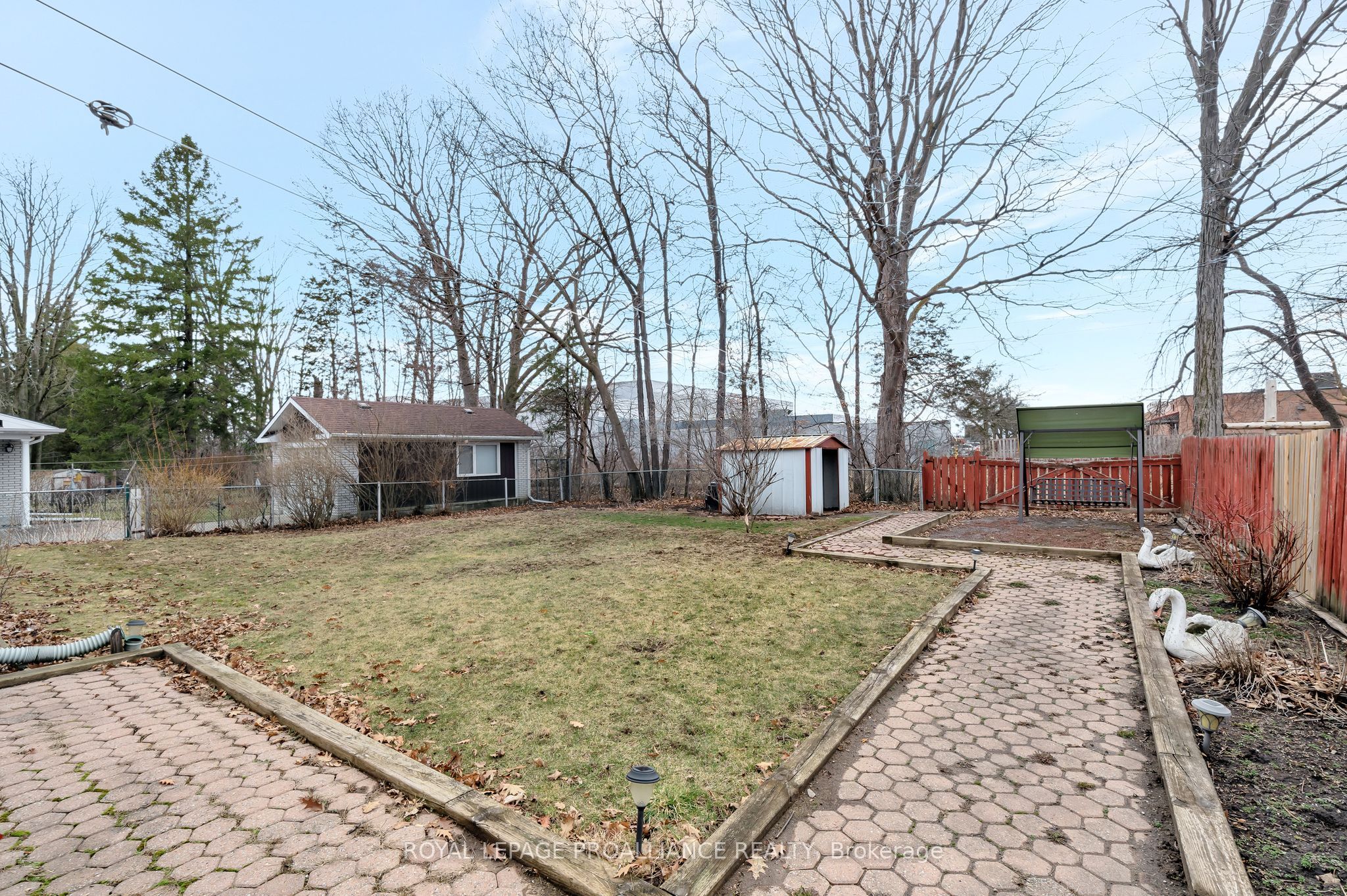 Photo 75 of 26 Harris Crescent, Belleville, Belleville Ward — HOMEH