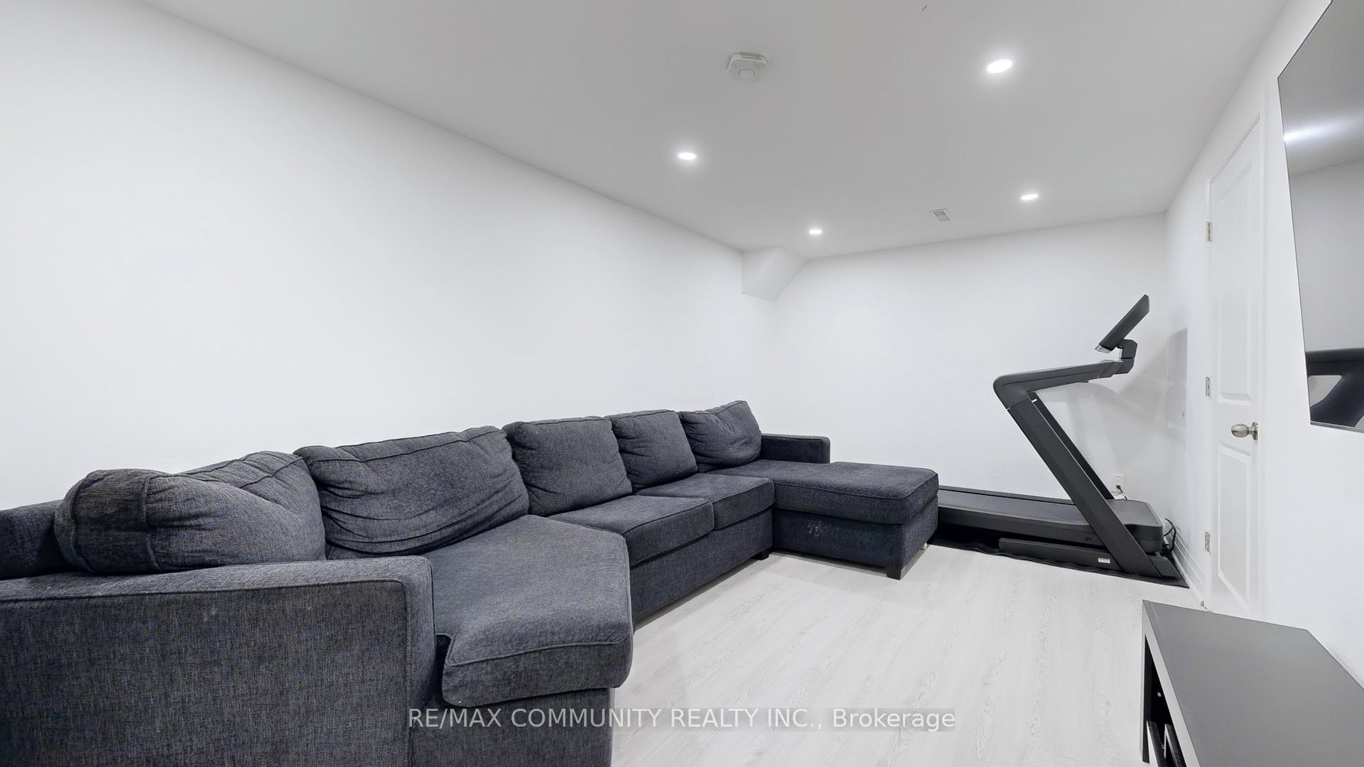 Photo 86 of 1117 Tanzer Court, Pickering, Bay Ridges — HOMEH