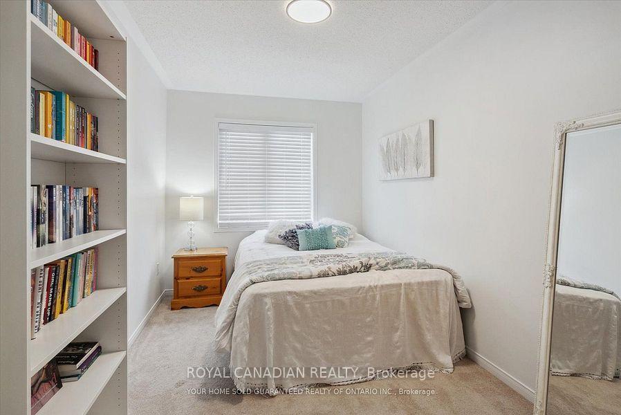 Photo 15 of 106 Lander Crescent, Clarington, Bowmanville — HOMEH