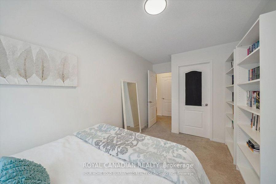 Photo 16 of 106 Lander Crescent, Clarington, Bowmanville — HOMEH