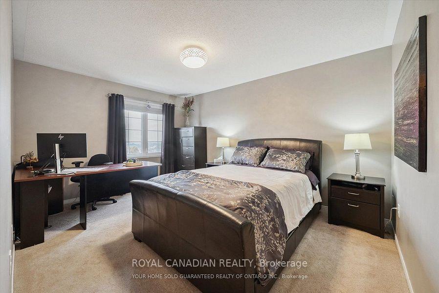 Photo 19 of 106 Lander Crescent, Clarington, Bowmanville — HOMEH