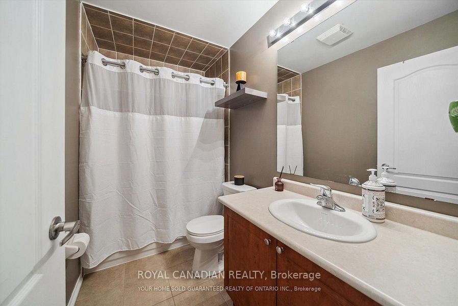 Photo 25 of 106 Lander Crescent, Clarington, Bowmanville — HOMEH