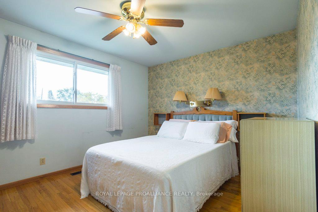 Photo 13 of 65 Cascade Boulevard, Belleville, Belleville Ward — HOMEH