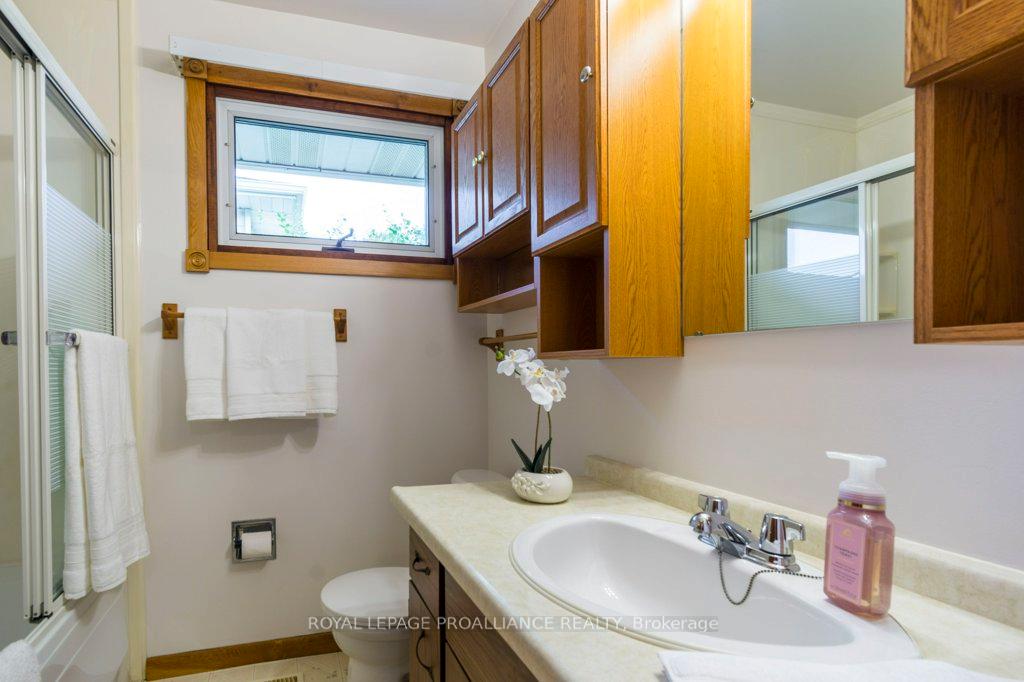 Photo 16 of 65 Cascade Boulevard, Belleville, Belleville Ward — HOMEH