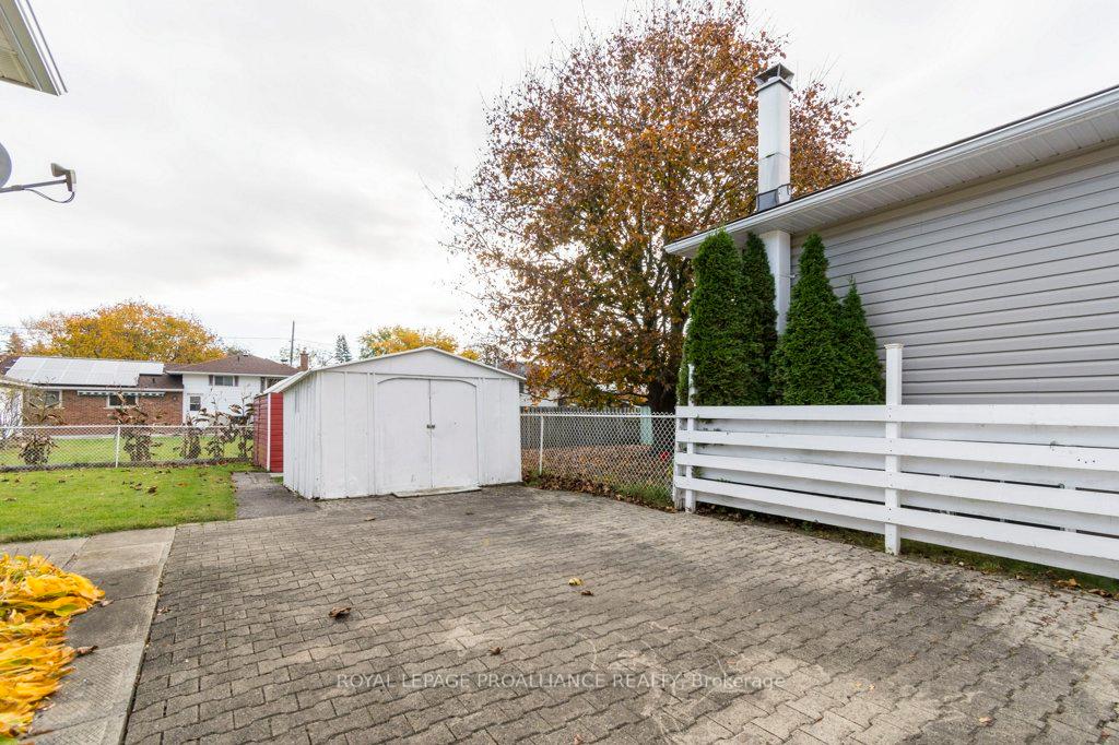Photo 27 of 65 Cascade Boulevard, Belleville, Belleville Ward — HOMEH