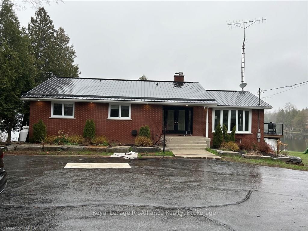 Photo 1 of 4235 Maple Drive, Frontenac, Frontenac South — HOMEH