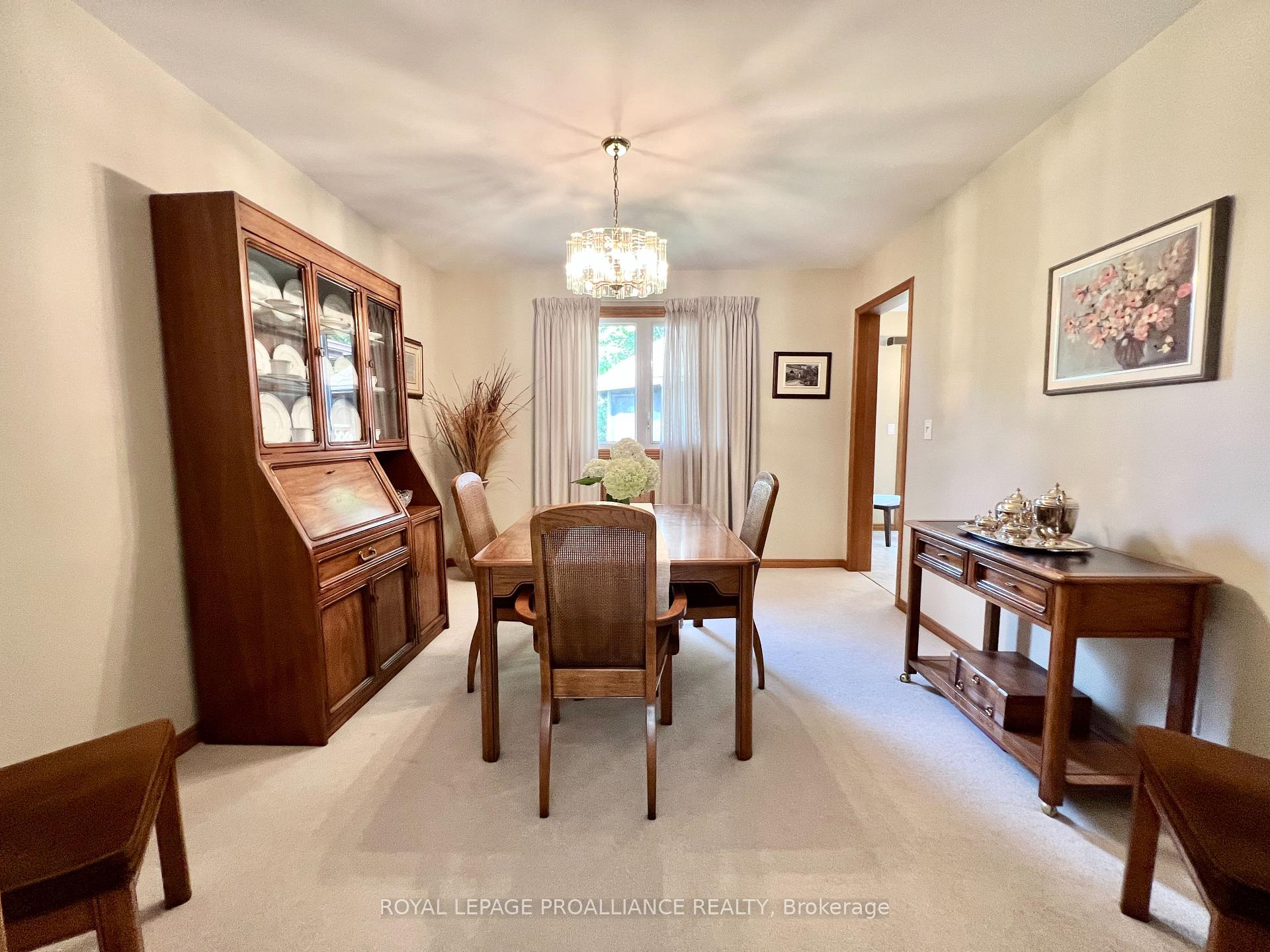 Photo 6 of 116 Tracey Park Drive, Belleville, Belleville Ward — HOMEH