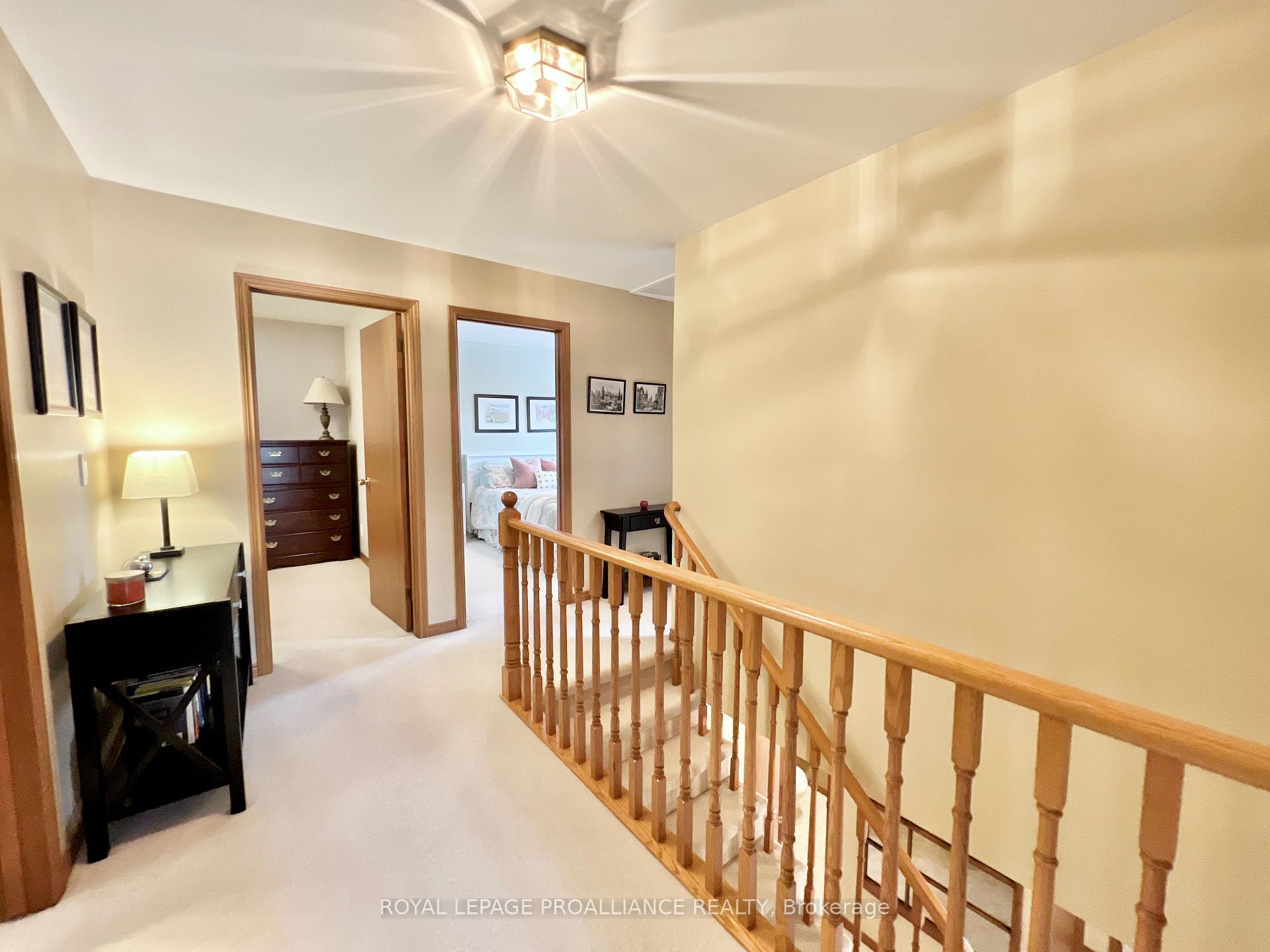 Photo 16 of 116 Tracey Park Drive, Belleville, Belleville Ward — HOMEH