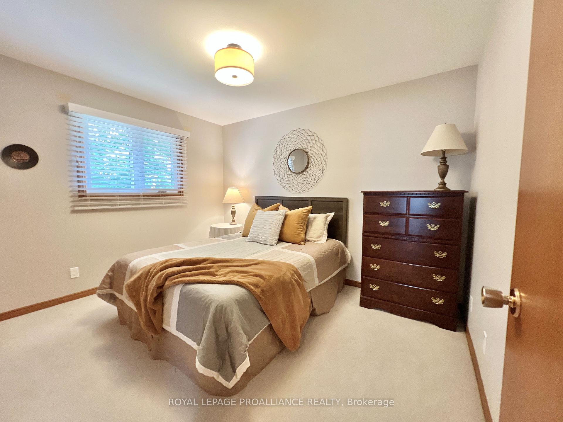 Photo 22 of 116 Tracey Park Drive, Belleville, Belleville Ward — HOMEH