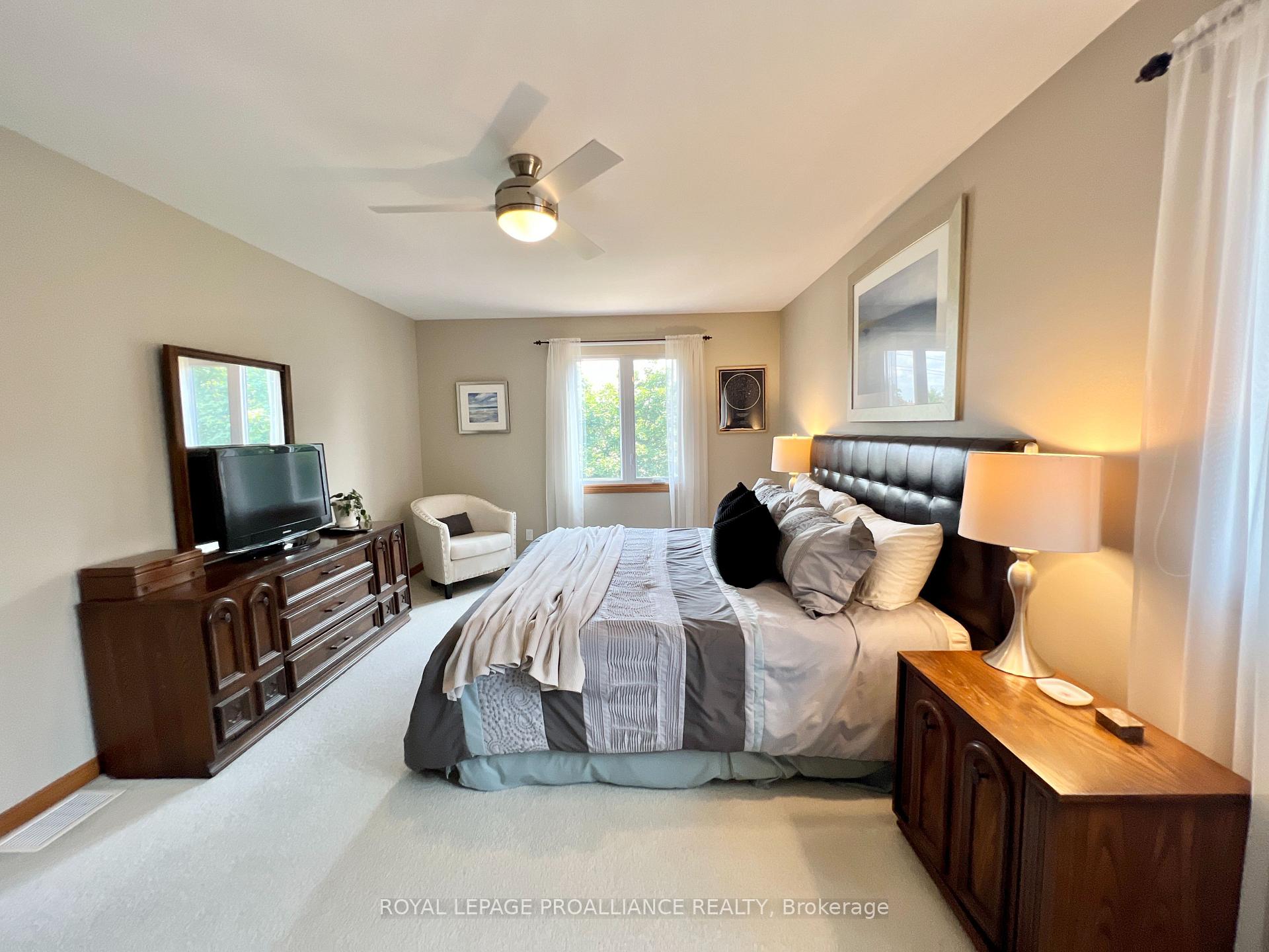 Photo 24 of 116 Tracey Park Drive, Belleville, Belleville Ward — HOMEH