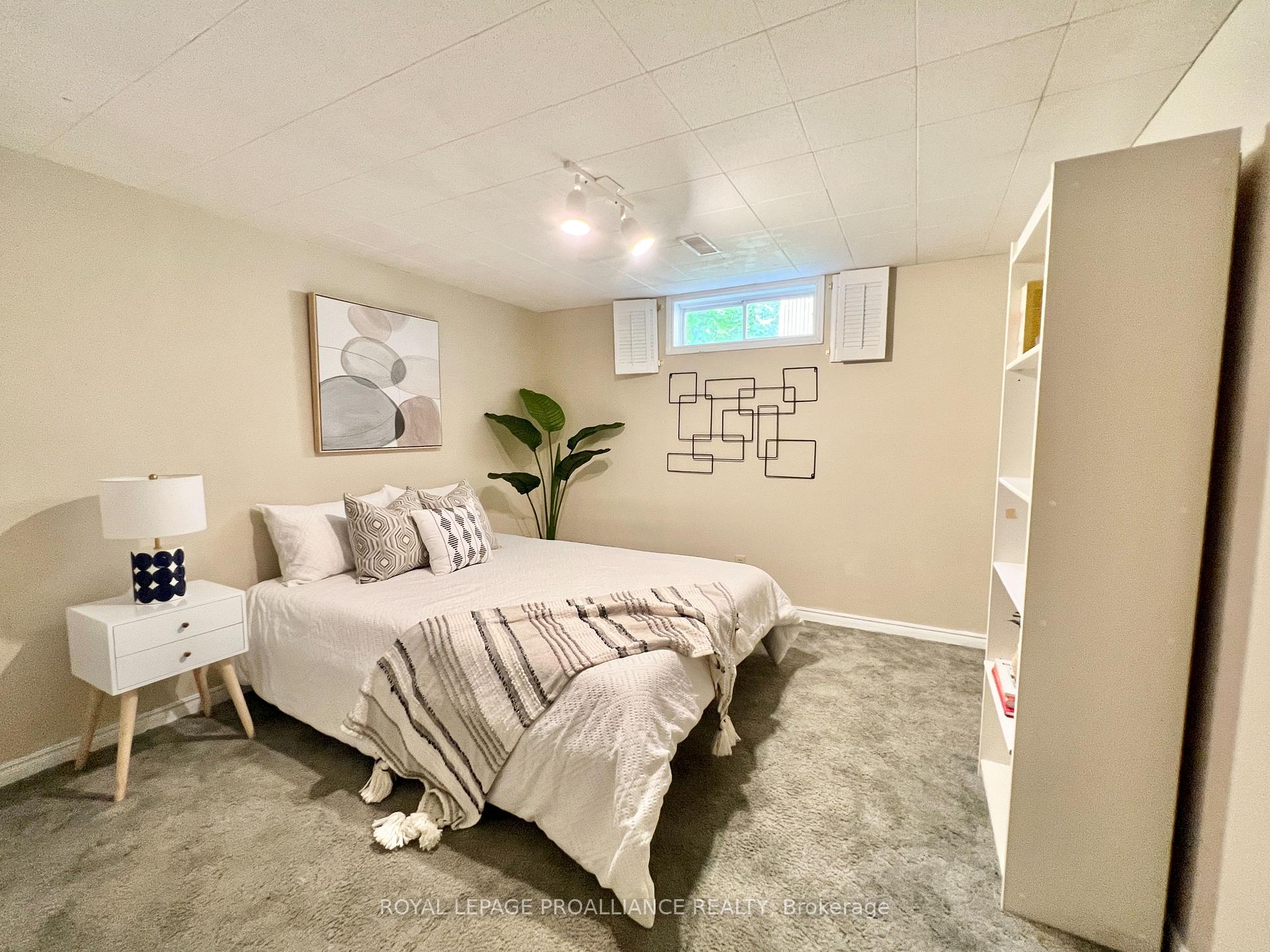Photo 28 of 116 Tracey Park Drive, Belleville, Belleville Ward — HOMEH