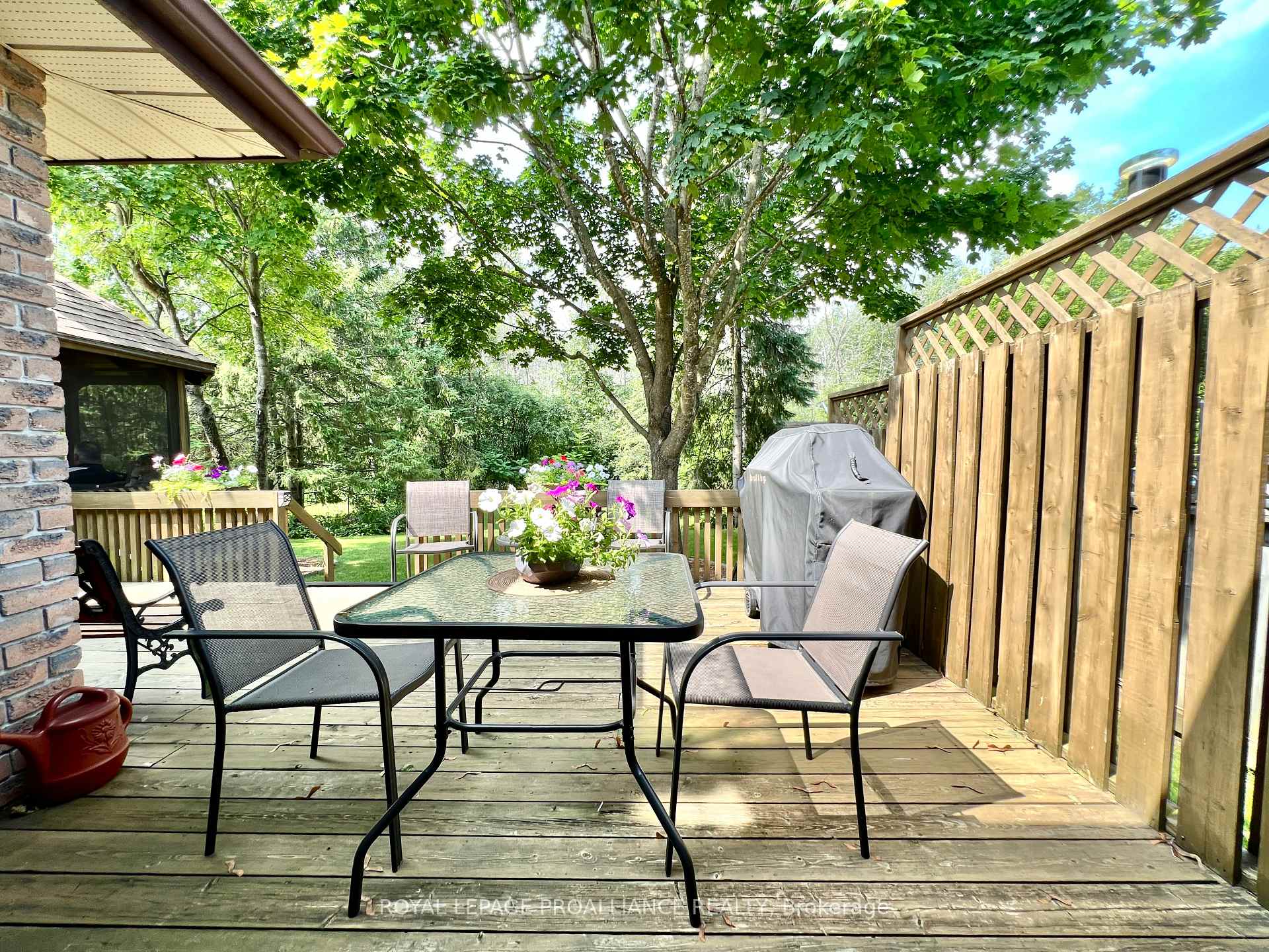 Photo 30 of 116 Tracey Park Drive, Belleville, Belleville Ward — HOMEH