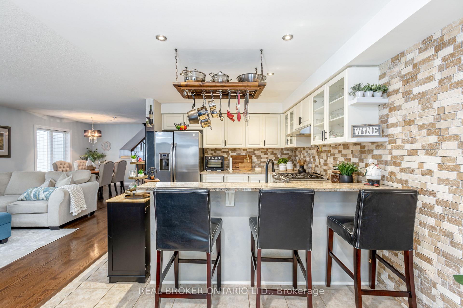 Photo 6 of 6 Tabb Avenue, Clarington, Courtice — HOMEH