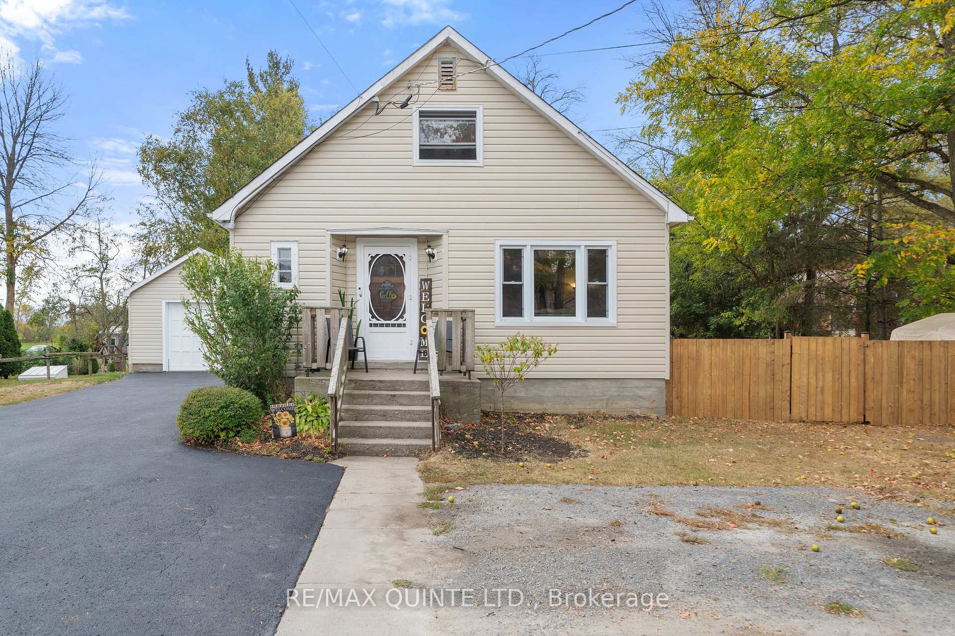 Front of 469 Ashley Street