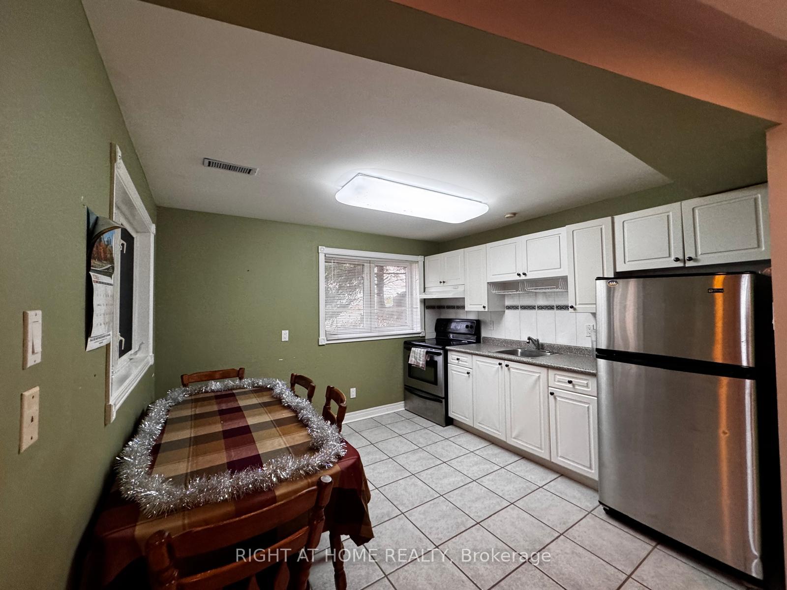 Photo 5 of Unit Lower, 103 Emms Drive, Barrie, Holly — HOMEH