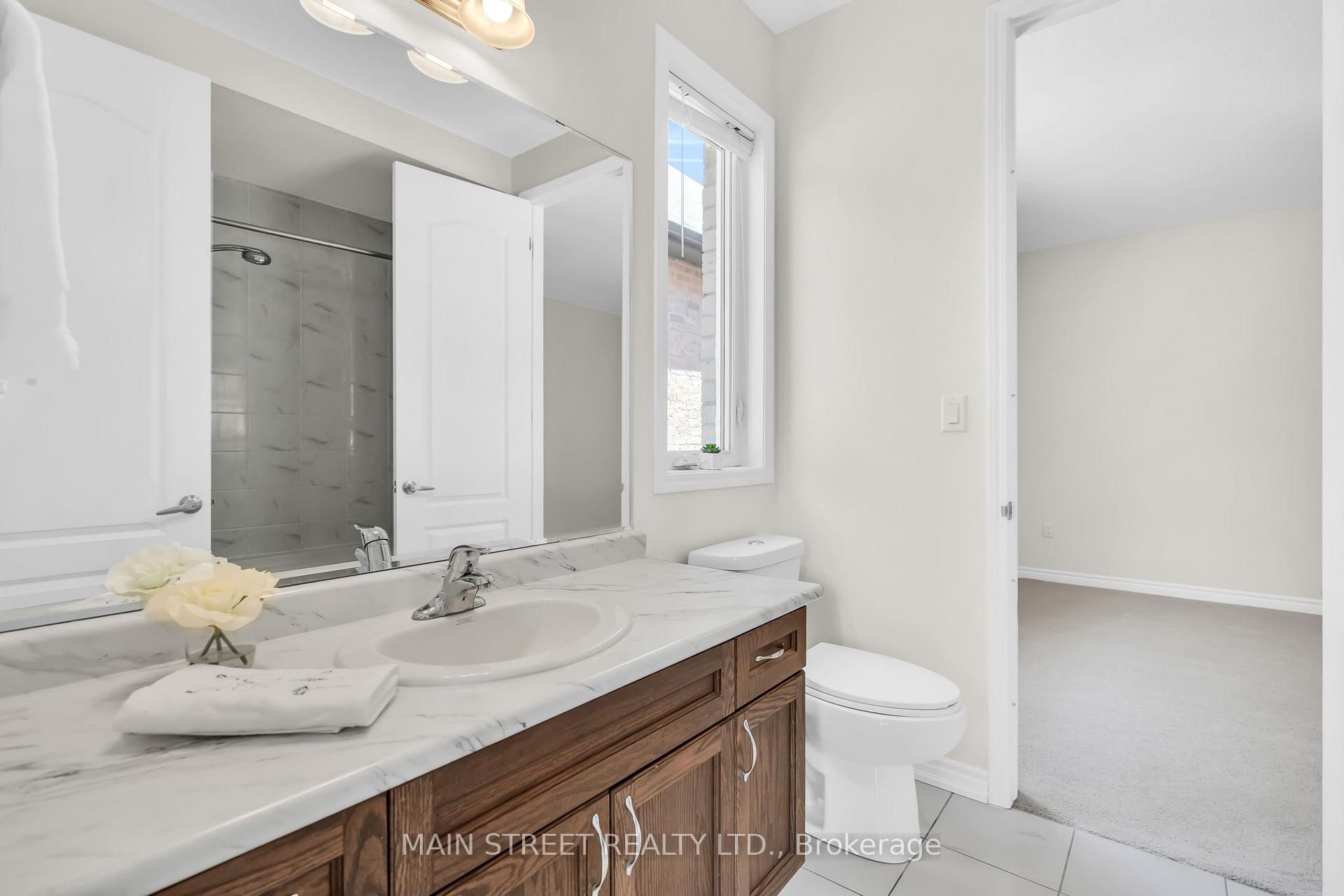 Photo 23 of 99 Bridgepointe Court, Aurora, Rural Aurora — HOMEH