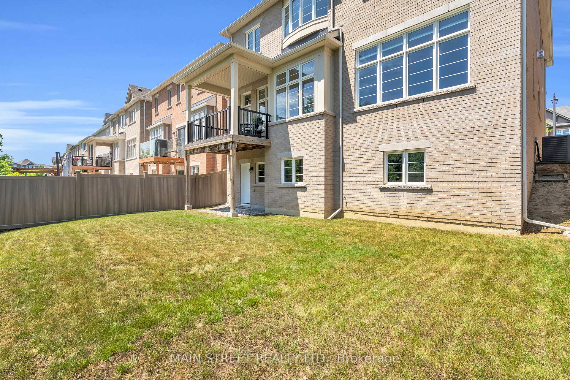 Photo 28 of 99 Bridgepointe Court, Aurora, Rural Aurora — HOMEH