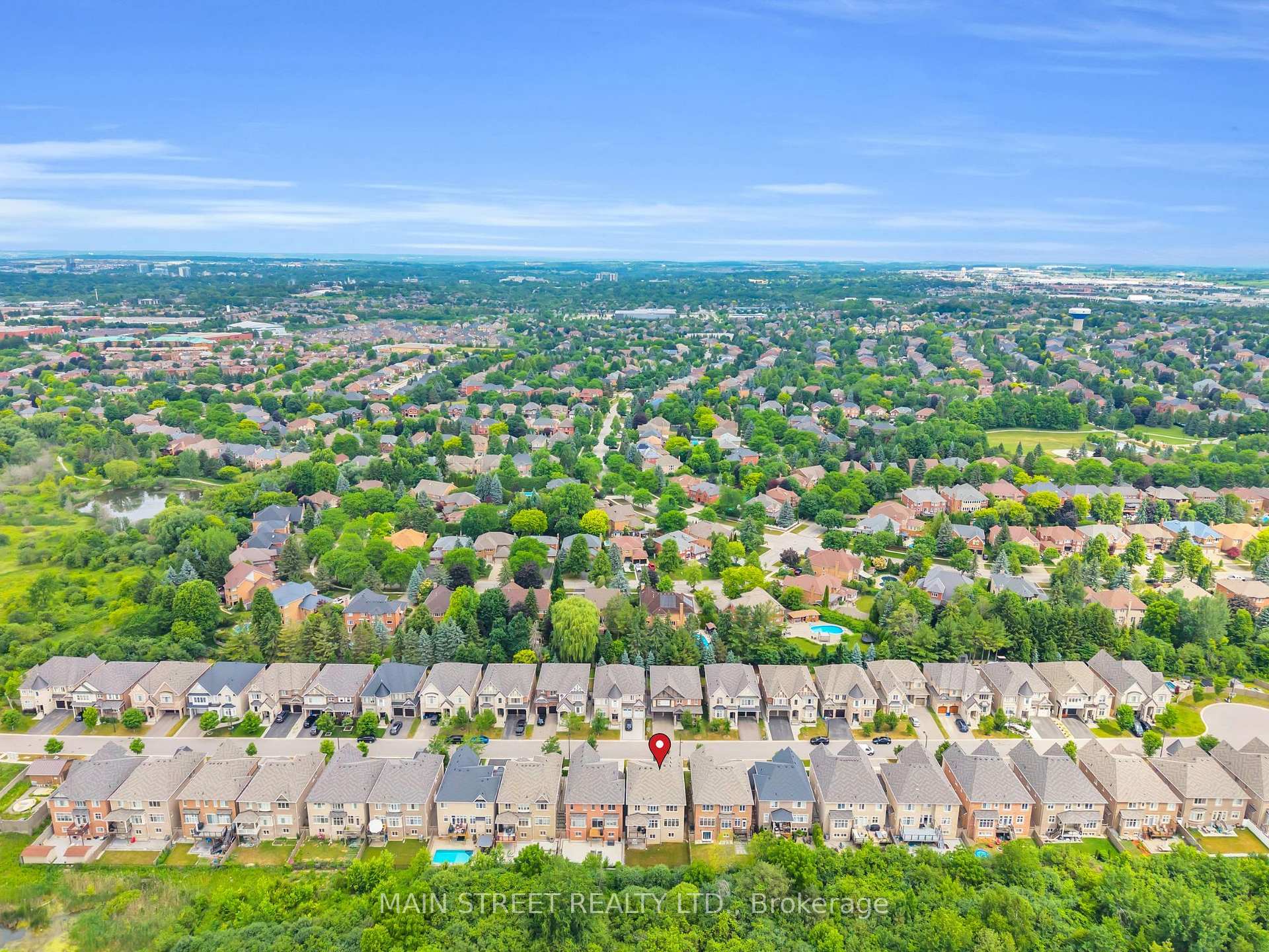 Photo 33 of 99 Bridgepointe Court, Aurora, Rural Aurora — HOMEH