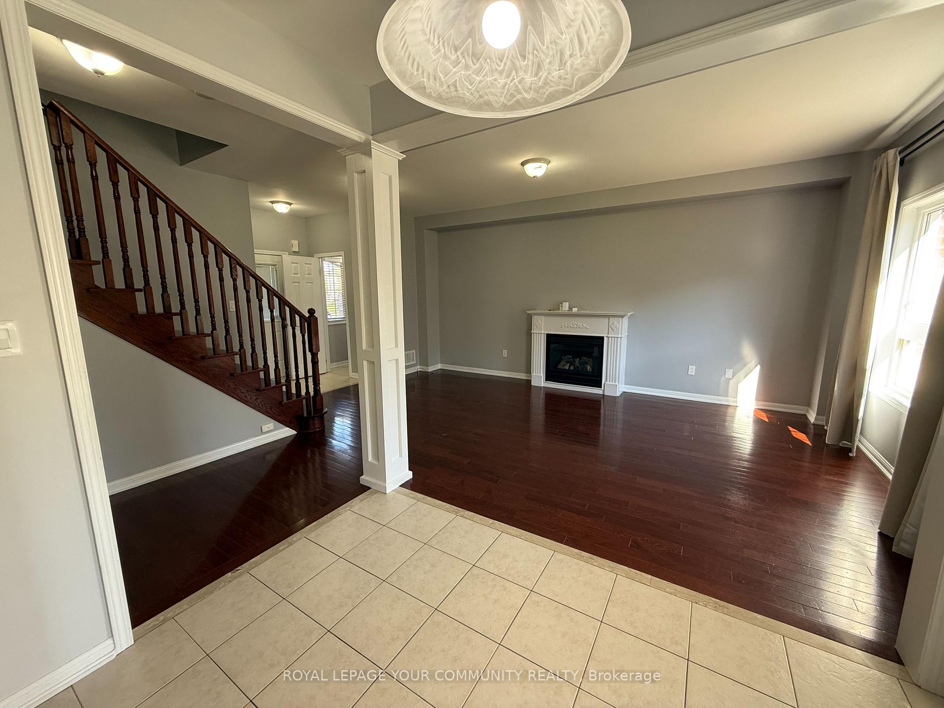 Photo 3 of 27 Orleans Avenue, Barrie, Innis-Shore — HOMEH