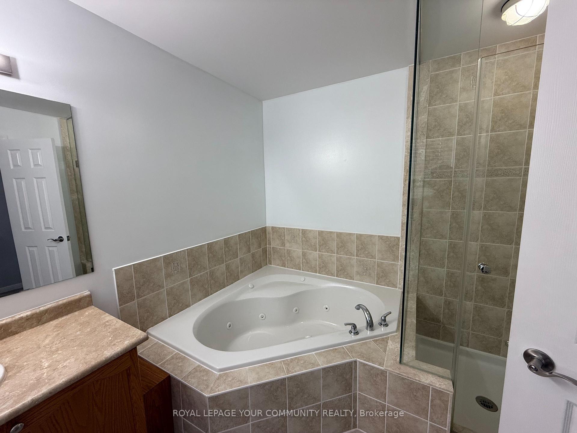 Photo 14 of 27 Orleans Avenue, Barrie, Innis-Shore — HOMEH