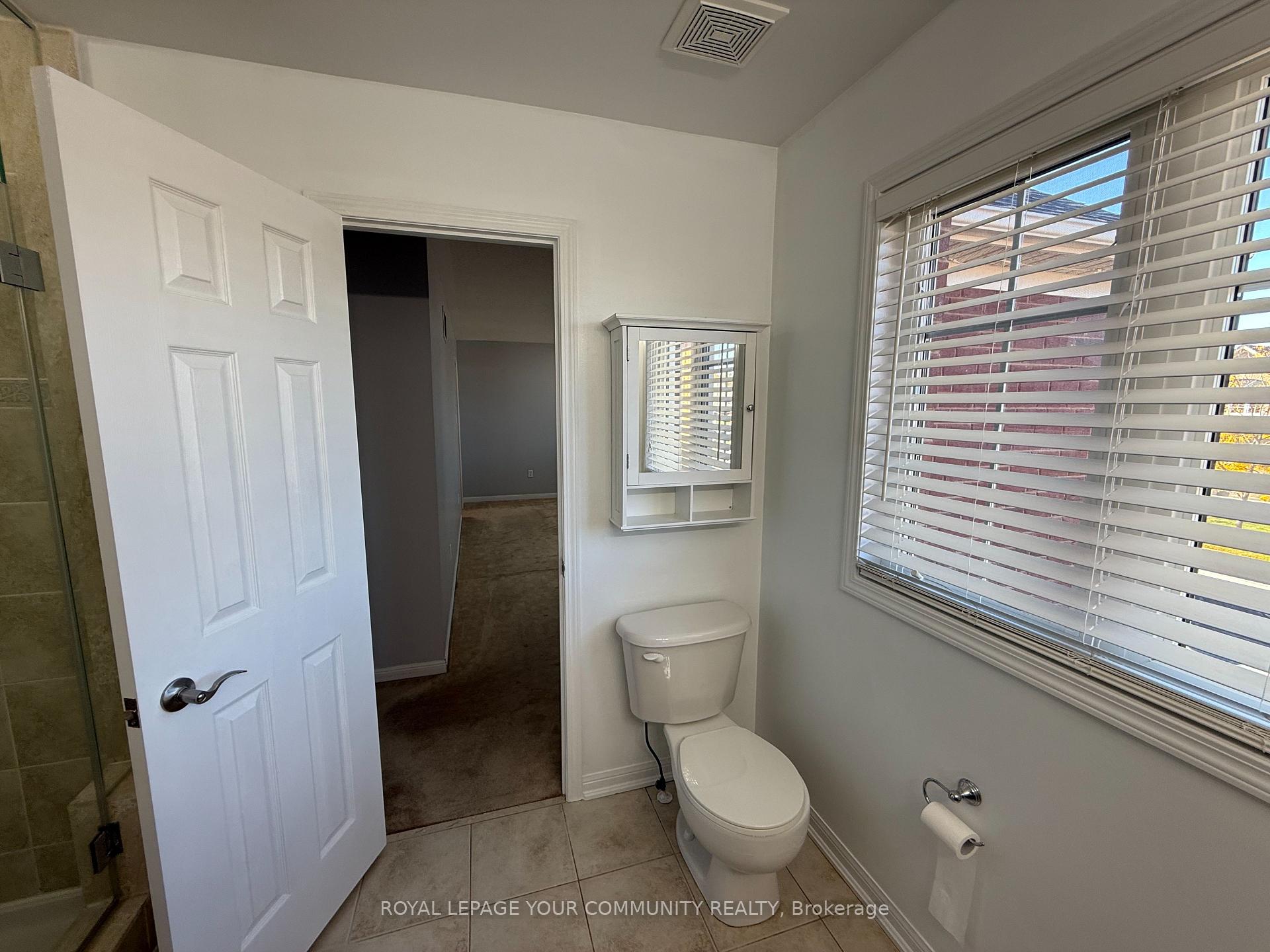 Photo 13 of 27 Orleans Avenue, Barrie, Innis-Shore — HOMEH