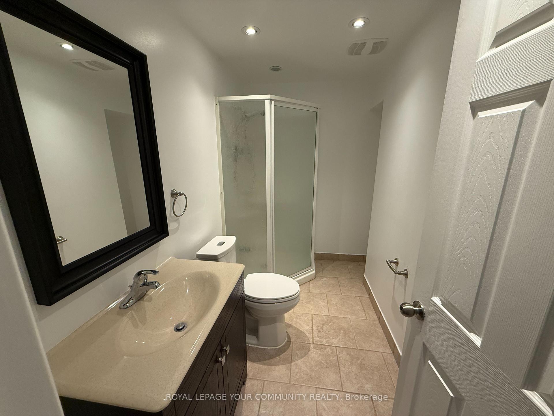 Photo 12 of 27 Orleans Avenue, Barrie, Innis-Shore — HOMEH