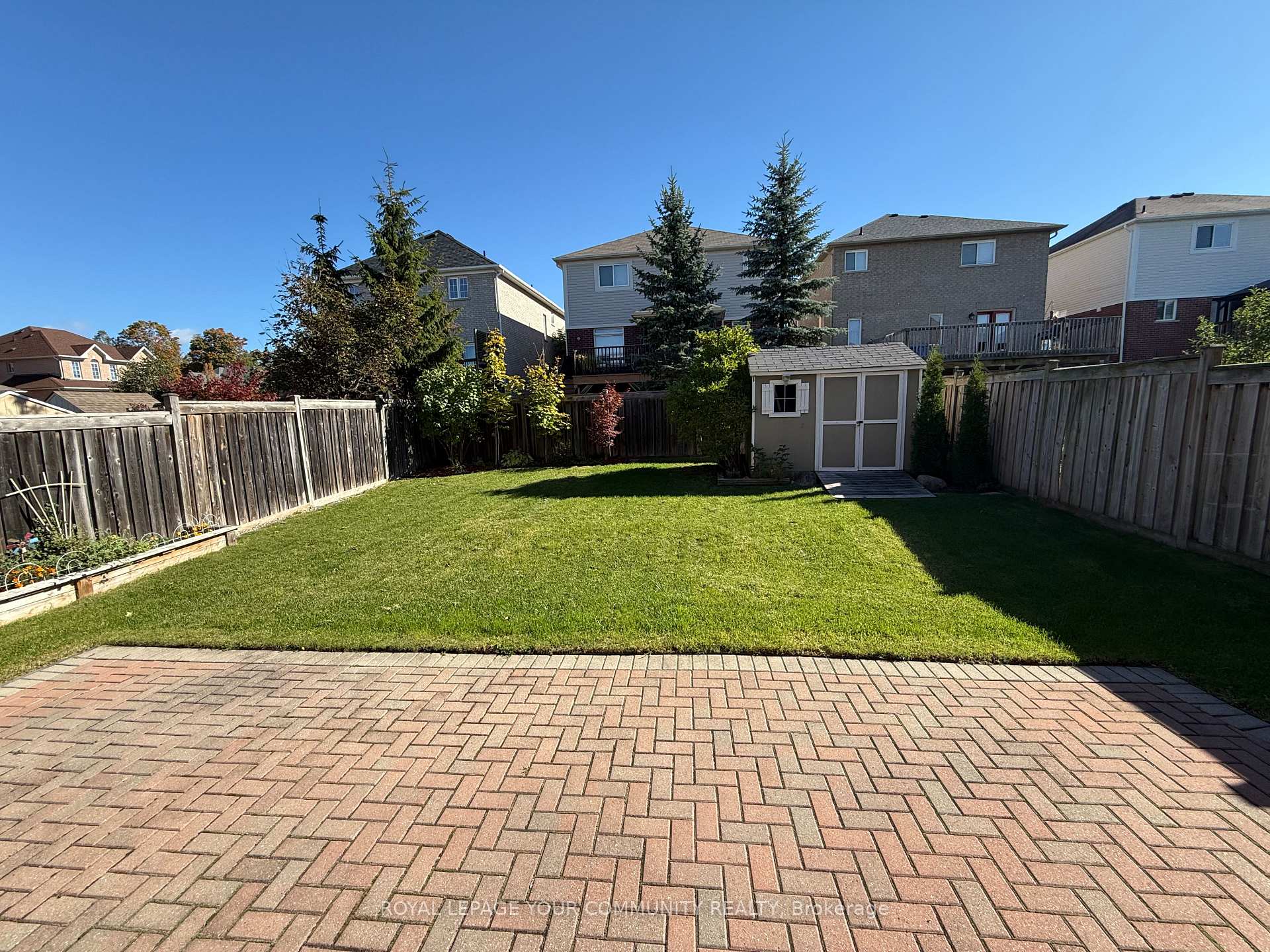 Photo 15 of 27 Orleans Avenue, Barrie, Innis-Shore — HOMEH